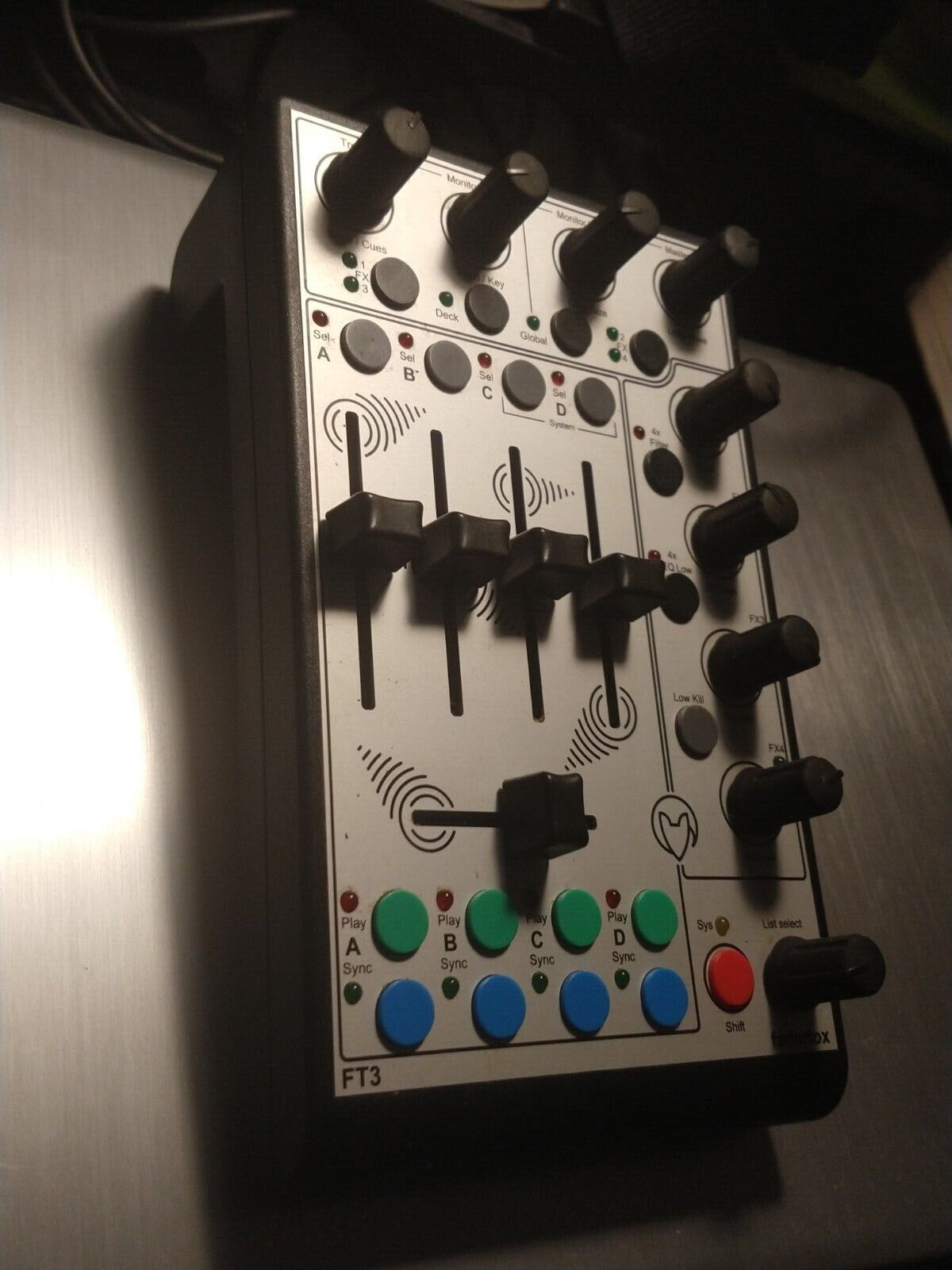 Faderfox FT3 : four-deck dj controller : mint condition : USB cable included - Fresh Stock Dated February 2026