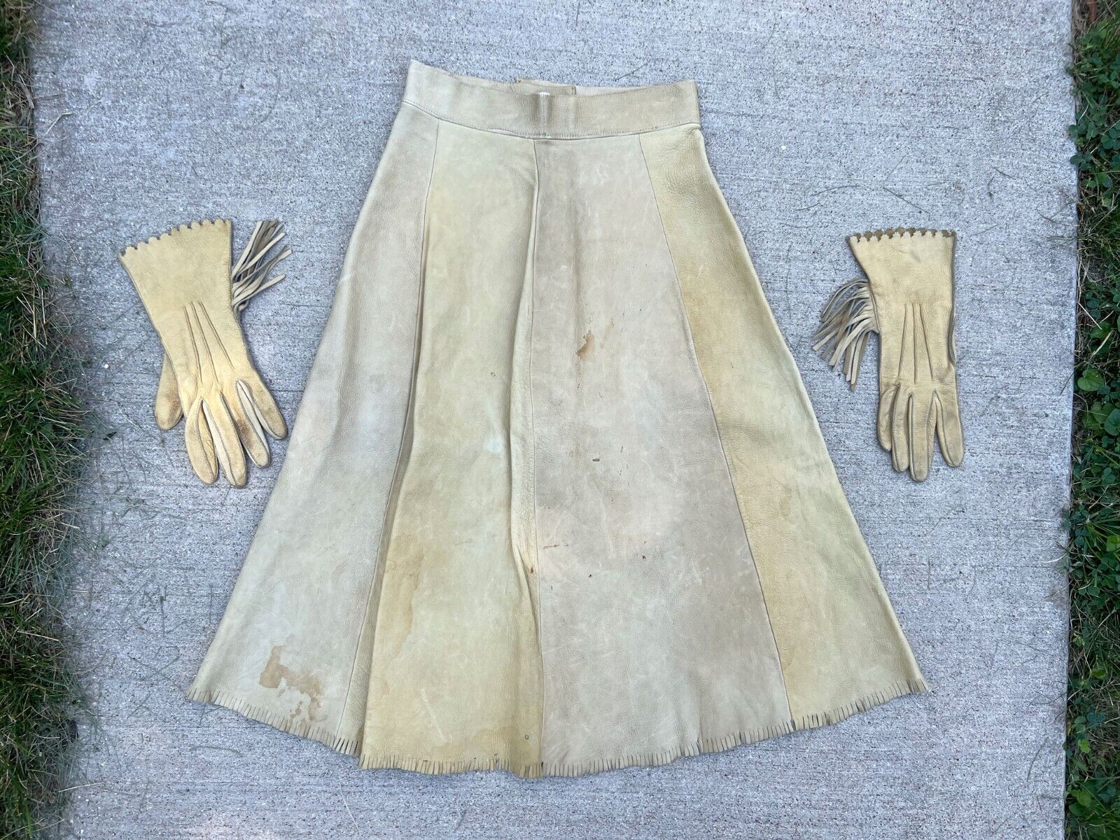 Vintage 1930s Womens Leather Western Skirt and Matching Gloves Rodeo Country 30s - Fresh Stock Dated March 2026