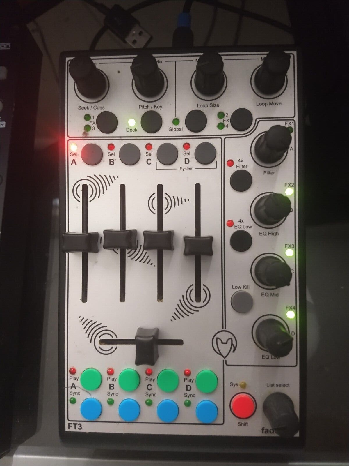 Faderfox FT3 : four-deck dj controller : mint condition : USB cable included - Fresh Stock Dated February 2026