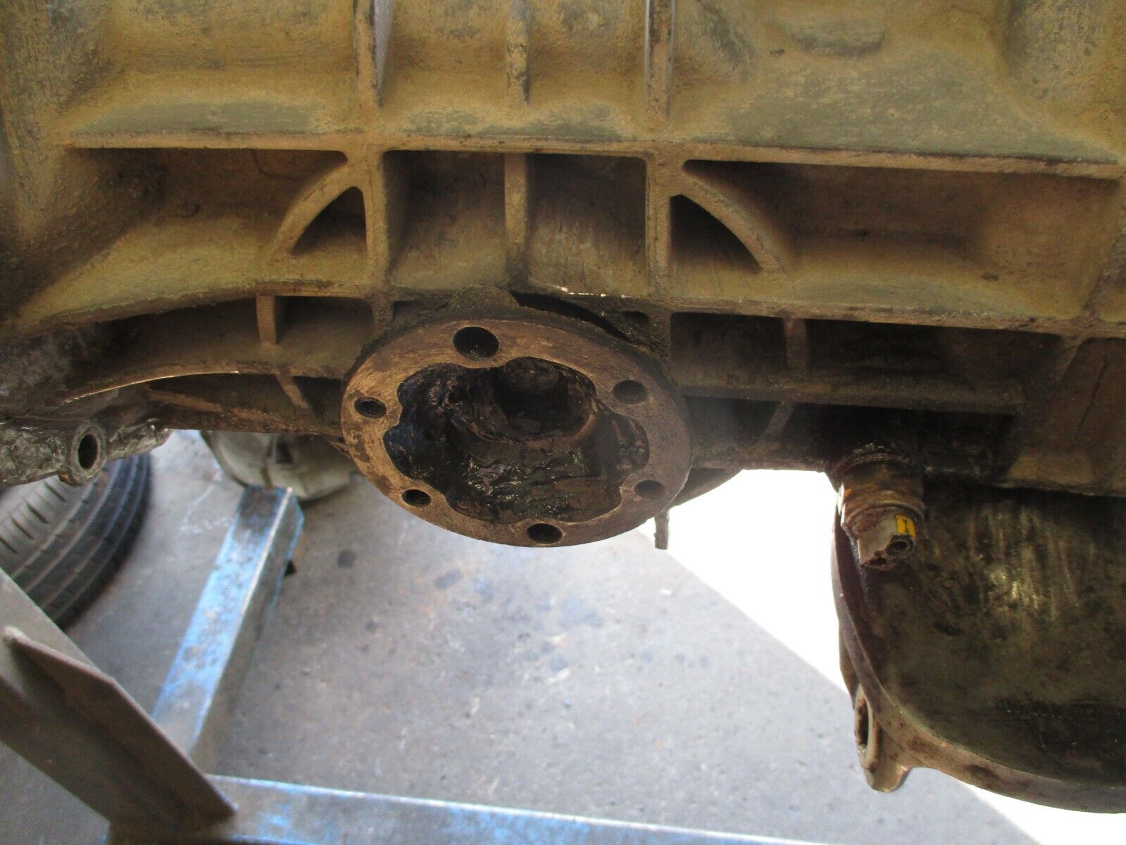 1973-1976 PORSCHE 914-4 USED MANUAL TRANSMISSION TRANS-AXLE GEAR BOX 5 SPEED - Fresh Stock Dated February 2026