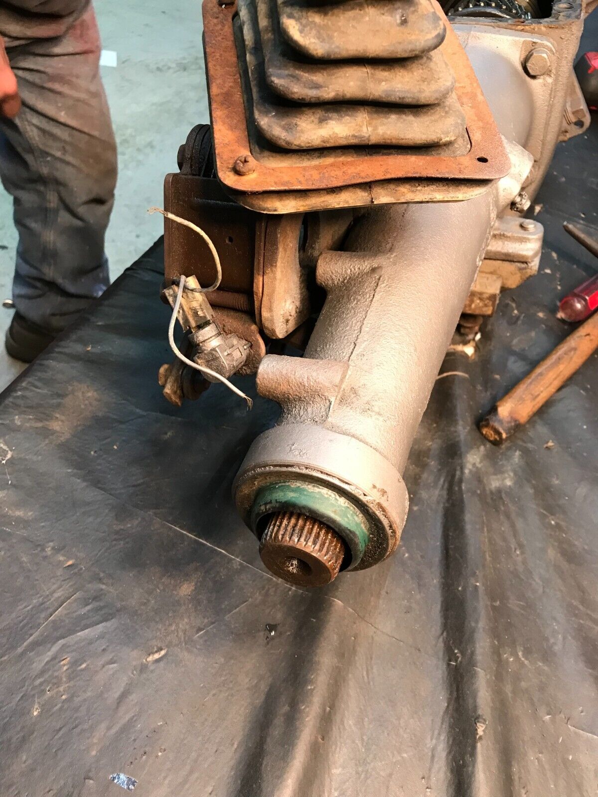 1971-73 Torino Top Loader 4-Speed transmission w Original hurst Shifter - Fresh Stock Dated February 2026