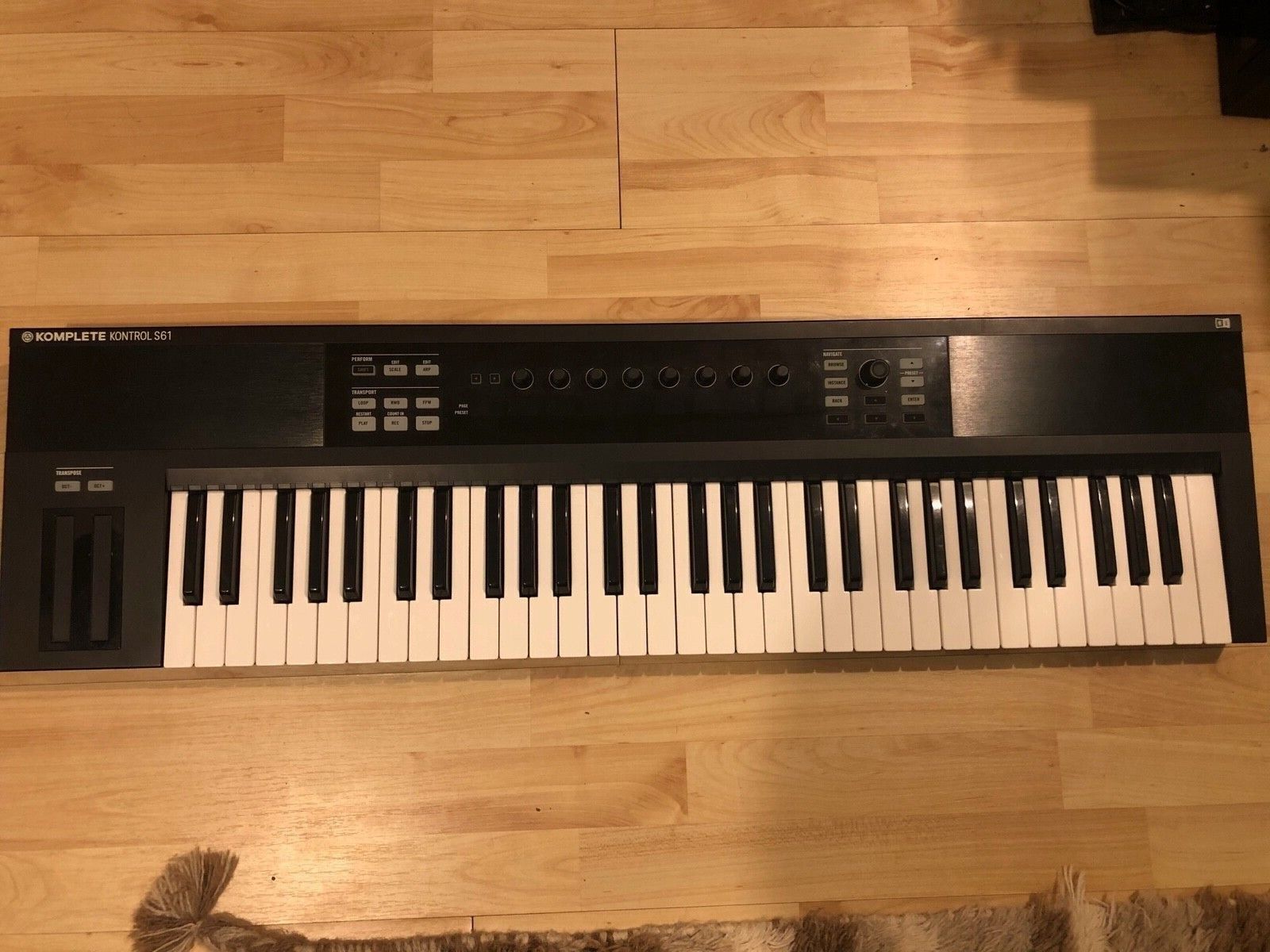 Native Instruments Komplete Kontrol S61 Keyboard Midi Controller Great Condition - Fresh Stock Dated February 2026