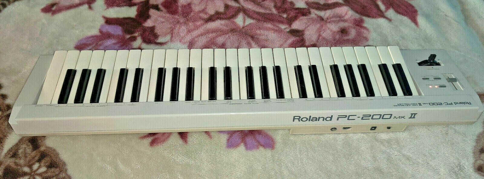 VINTAGE ROLAND PC-200 MK-II MIDI Ctrl Keyboard - Parts or Repair - Pre-Owned - Fresh Stock Dated February 2026