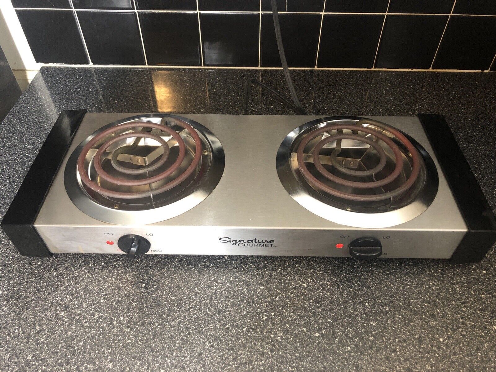 Signature Gourmet Electric 2 Dual Burner Countertop Buffet Range Stove - Fresh Stock Dated February 2026