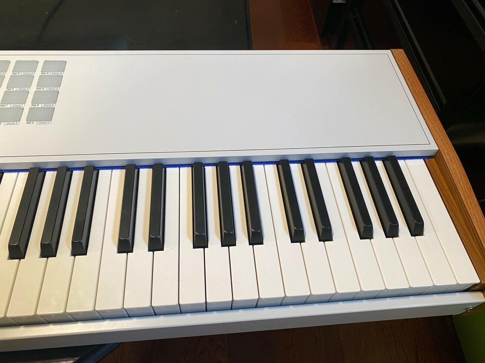 Arturia keylab 88 Midi Controller with Arturia V collection of software for free - Fresh Stock Dated February 2026