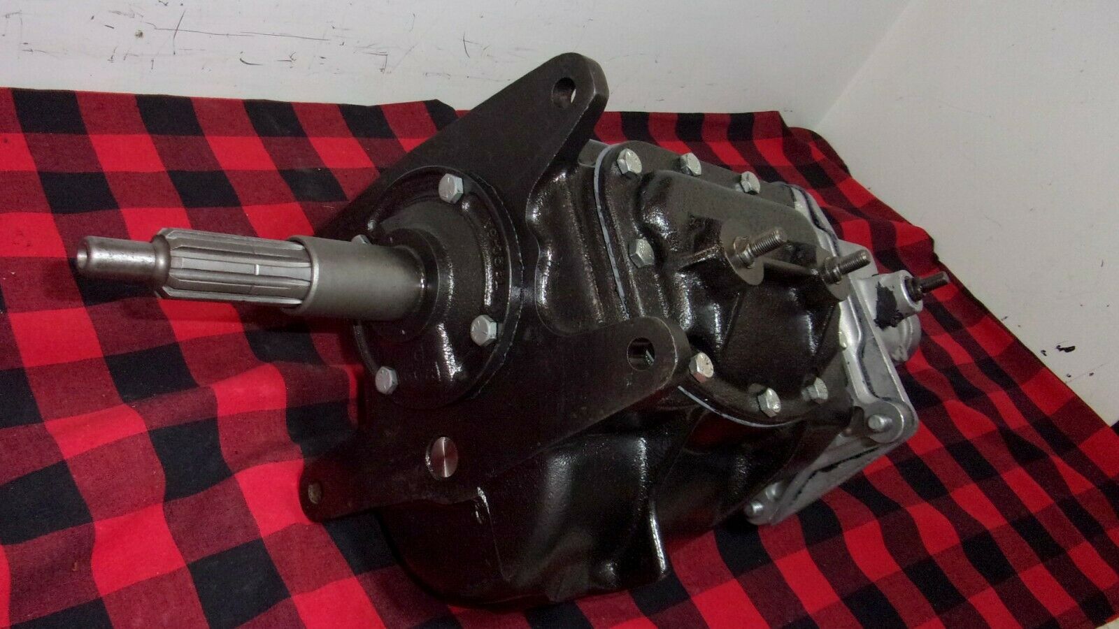 GM 1ST DESIGN SUPER T10 4 SPEED 2.43 1ST POWER BRUTE 10 x 27  ONE YEAR WARRANTY - Fresh Stock Dated December 2025