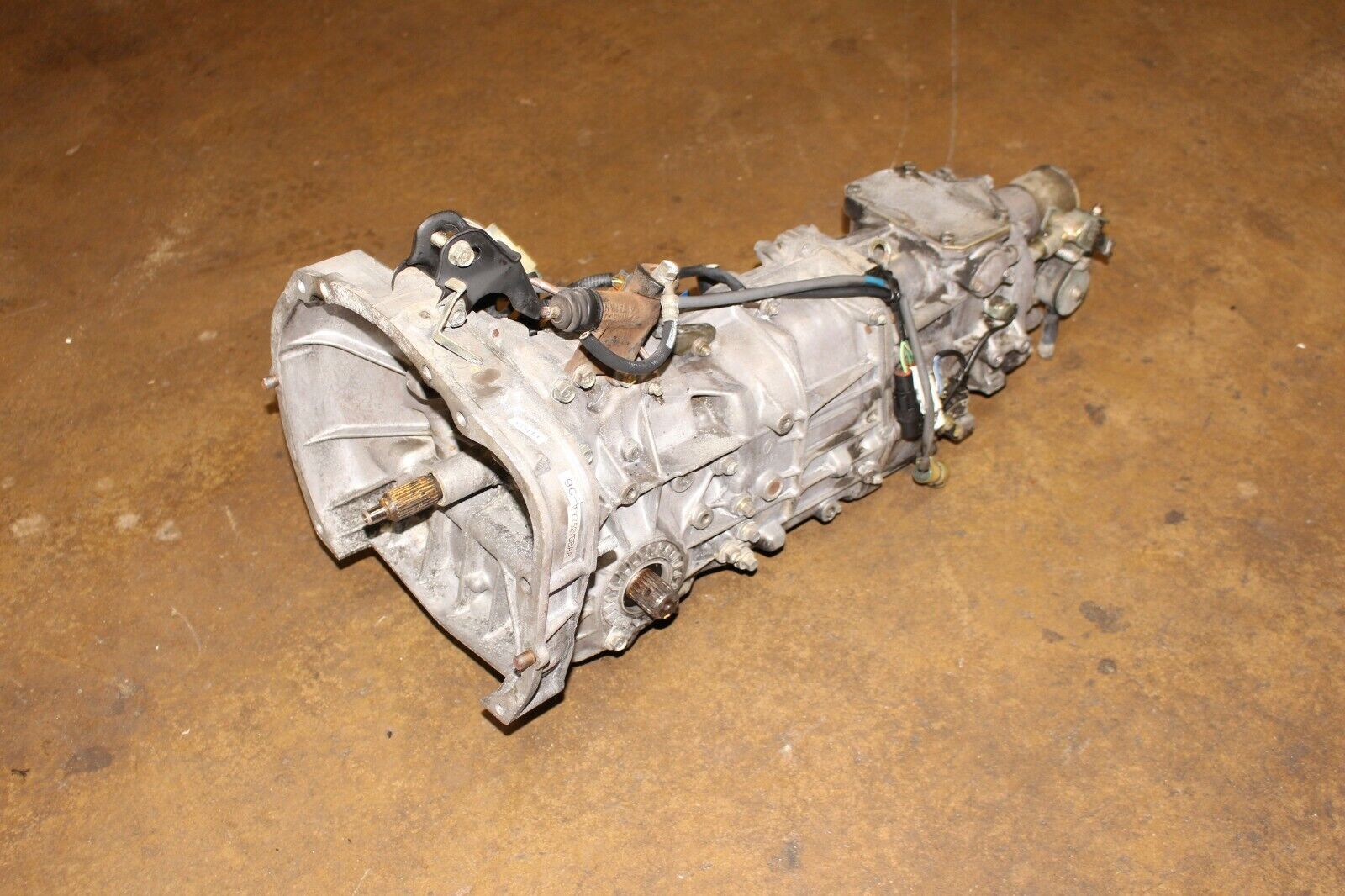 JDM 1995-1996 SUBARU IMPREZA 5 SPEED MANUAL TRANSMISSION AWD 3.9 RATIO - Fresh Stock Dated February 2026