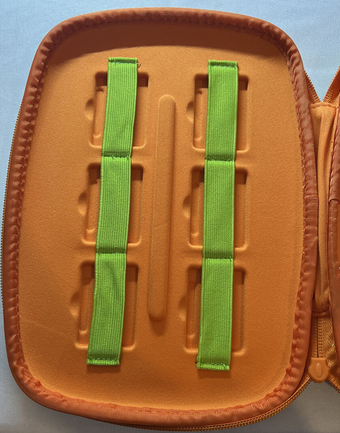 Leap Frog 7’’ Carrying Case Green Pre-Owned - Fresh Stock Dated February 2026