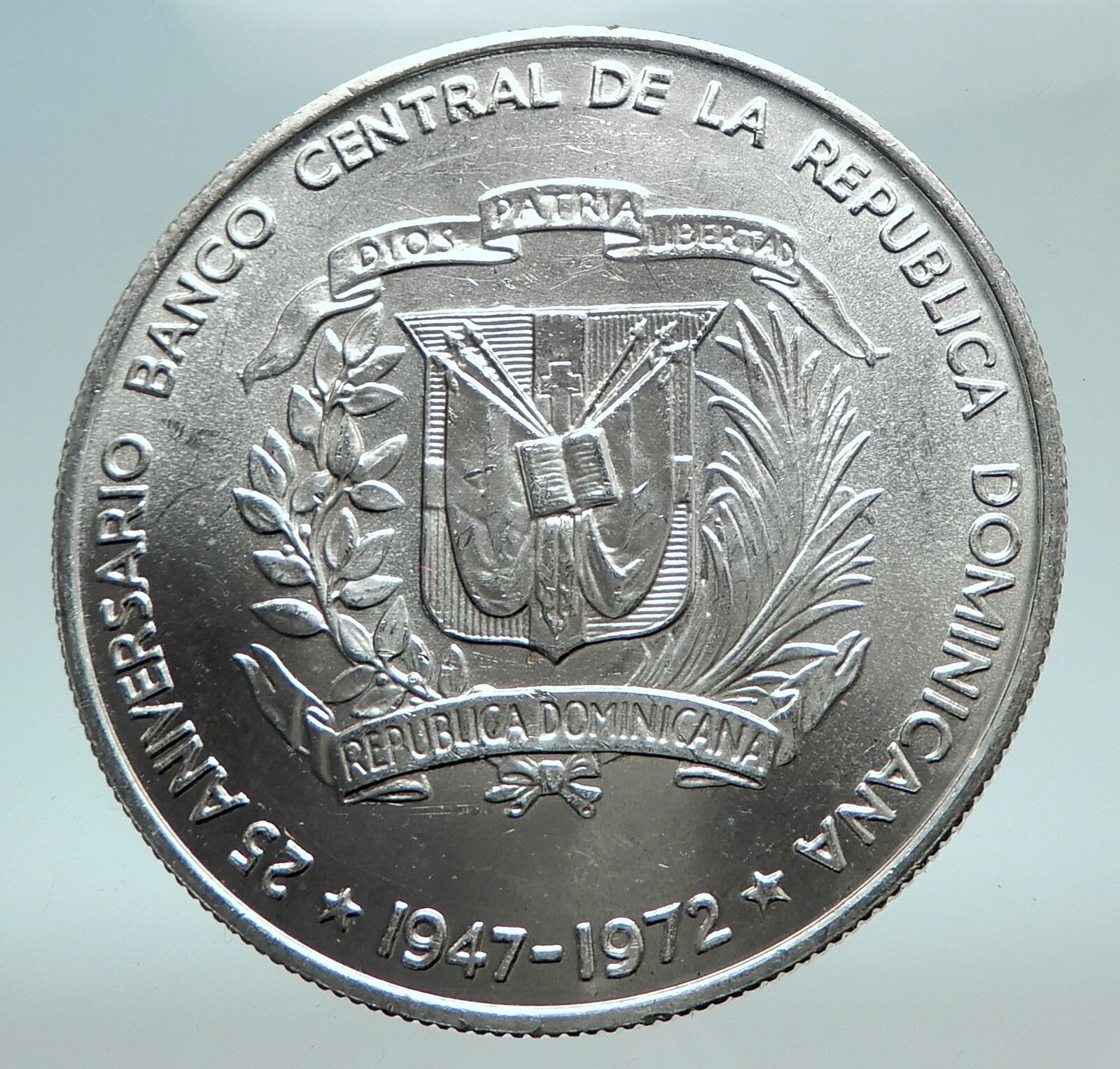 1972 DOMINICAN REPUBLIC 25th Yr Central Bank Genuine Silver Peso Coin i81309 - Fresh Stock Dated December 2025