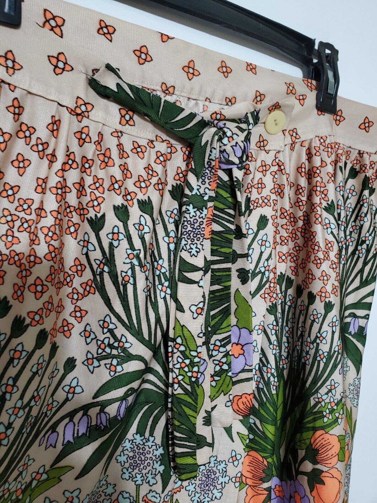 Vintage 70s Novelty Print Psychedelic Skirt Floral Festival Hippy Poly silky 24 - Fresh Stock Dated March 2026