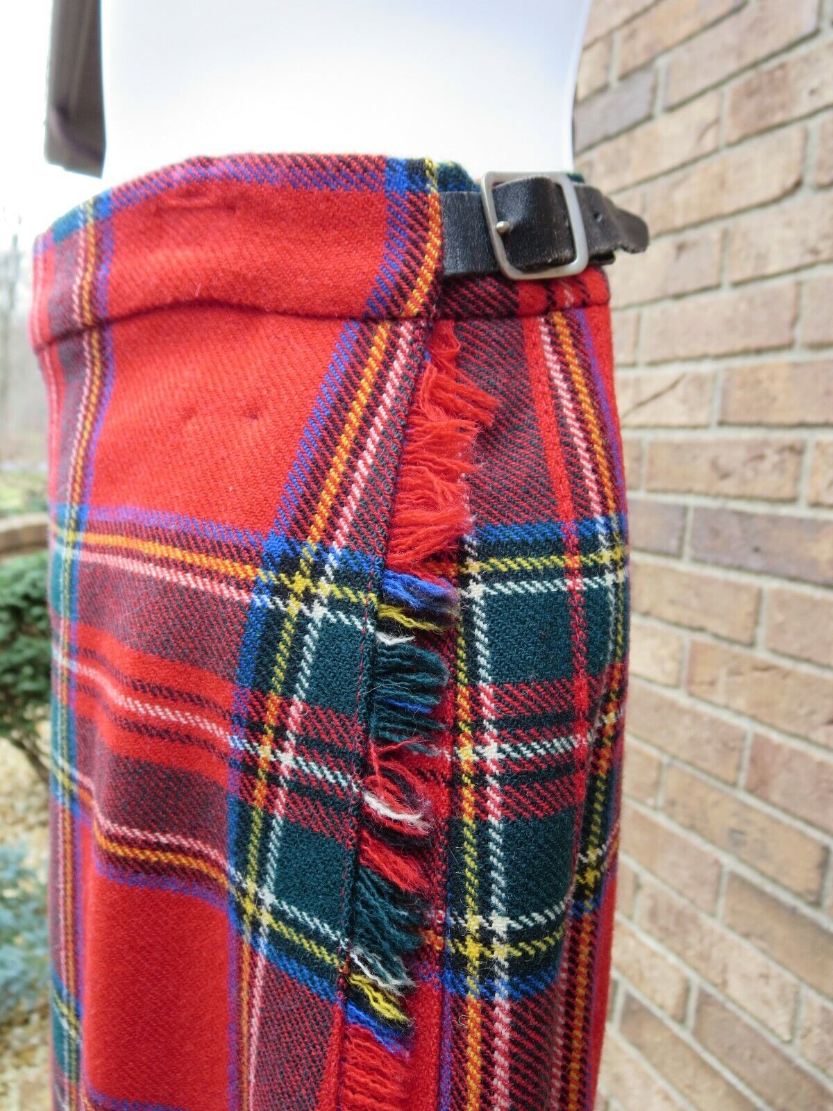 DEANS OF SCOTLAND Vtg Pleated Tartan Kilt Skirt XS S Plaid 100% Wool Red Green - Fresh Stock Dated March 2026