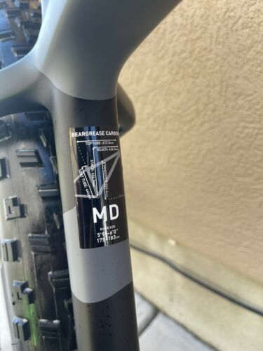 Salsa Beargrease Carbon 27.5 - Fresh Stock Dated February 2026