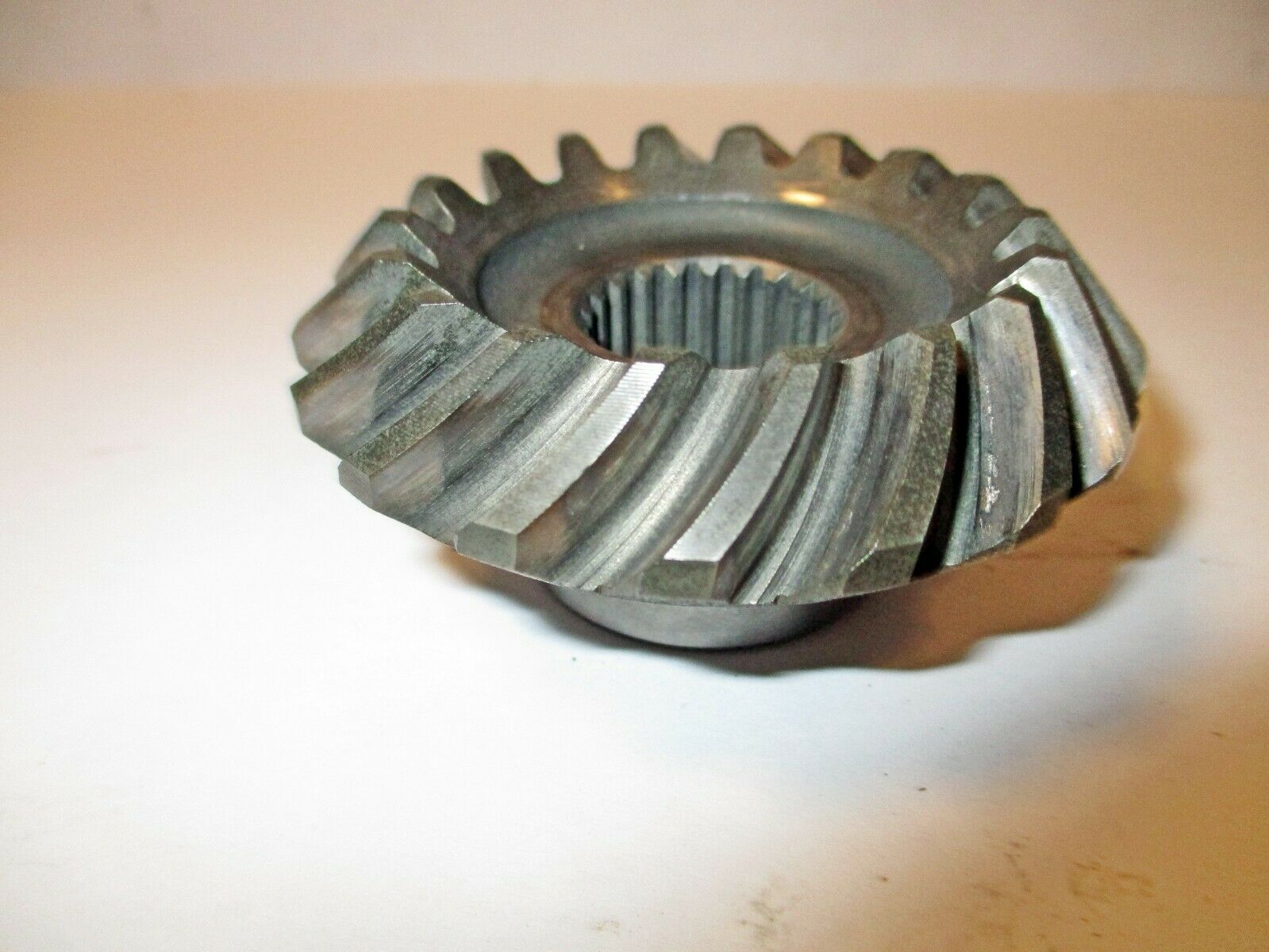 YAMAHA XVS650 MIDDLE GEAR & DRIVEN SHAFT 4VR-17553-00-00 XVS 650 V STAR 2002 lm - Fresh Stock Dated February 2026