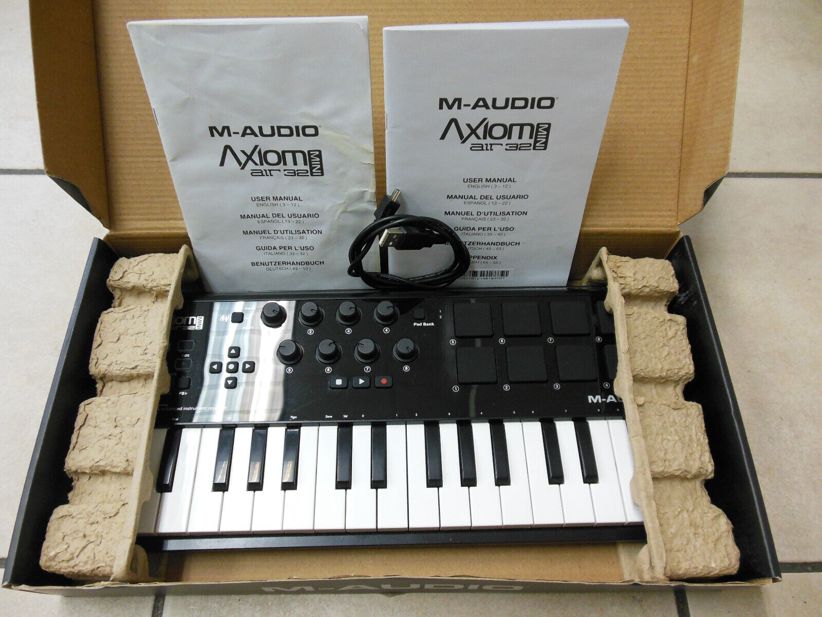 M-Audio Axiom Air Mini 32 Mobile Keyboard and Pad Controller - Fresh Stock Dated February 2026