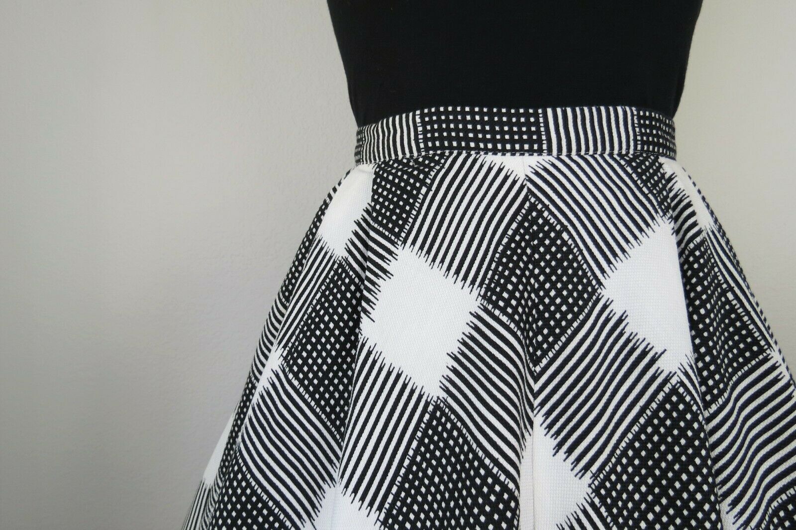 Vintage 1950s novelty print circle skirt, black and white, cotton, Graff, size x - Fresh Stock Dated February 2026