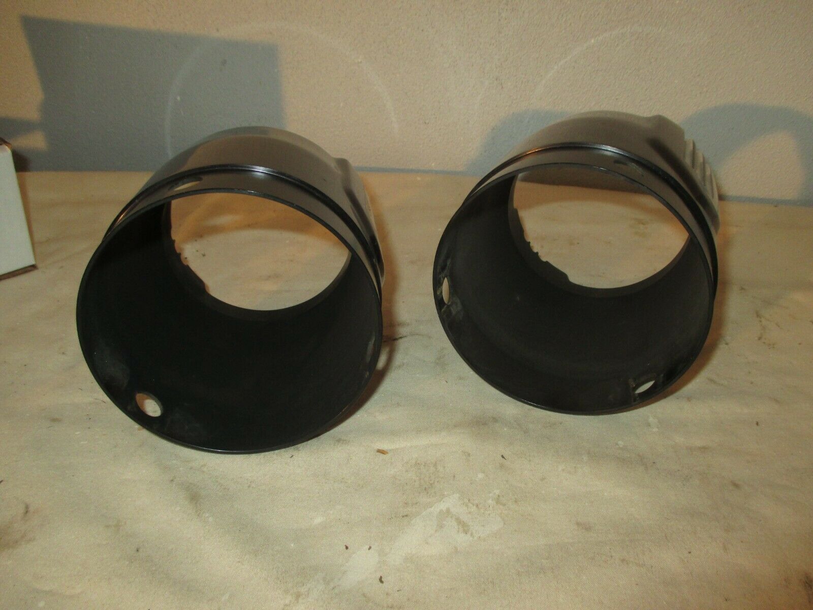 OEM HARLEY-DAVIDSON DEFIANCE COLLECTION MUFFLER END CAPS 4.5” M8 FLSB Touring - Fresh Stock Dated February 2026