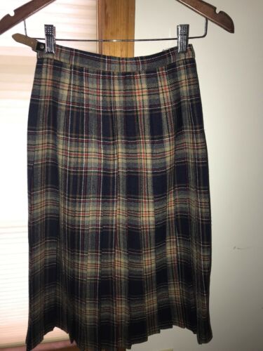 Scott Kiltmaker Of Aberdeen 100% Pure Wool Wrap Ladies Skirt 24 - Fresh Stock Dated February 2026
