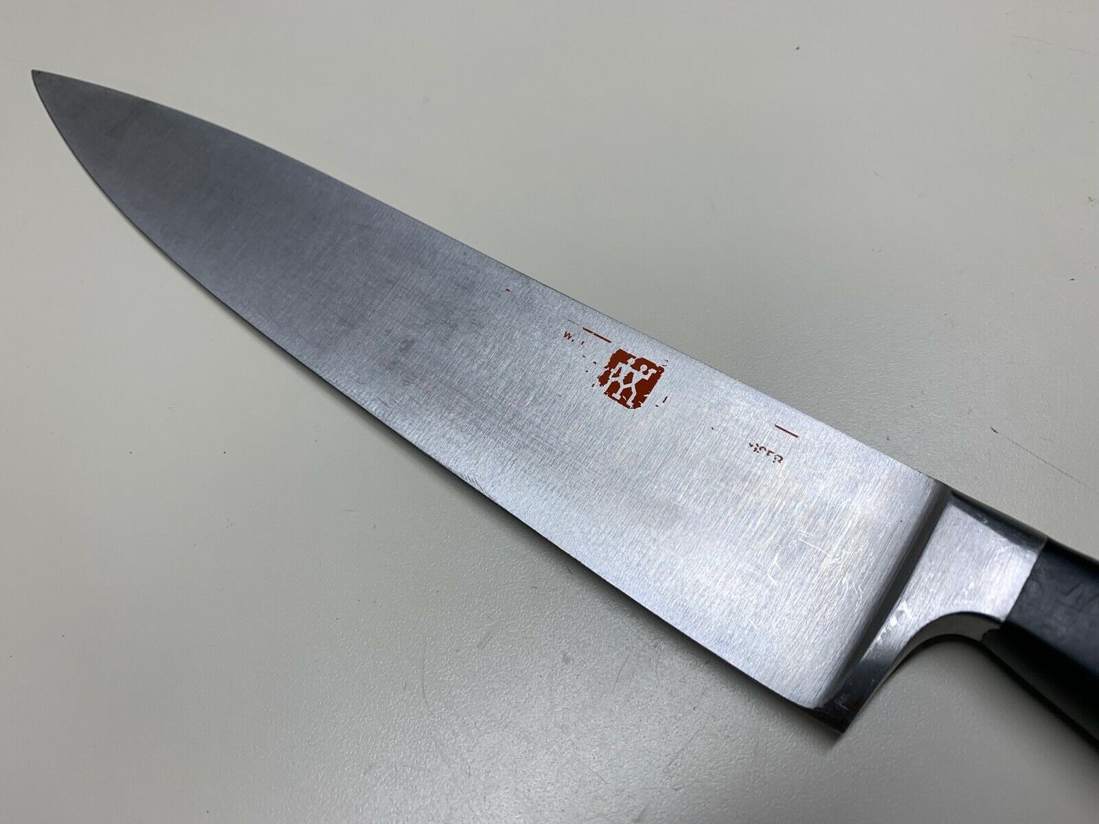 ZWILLING J.A. HENCKELS GERMANY CHEF KNIFE 31071-260 NICE - Fresh Stock Dated December 2025