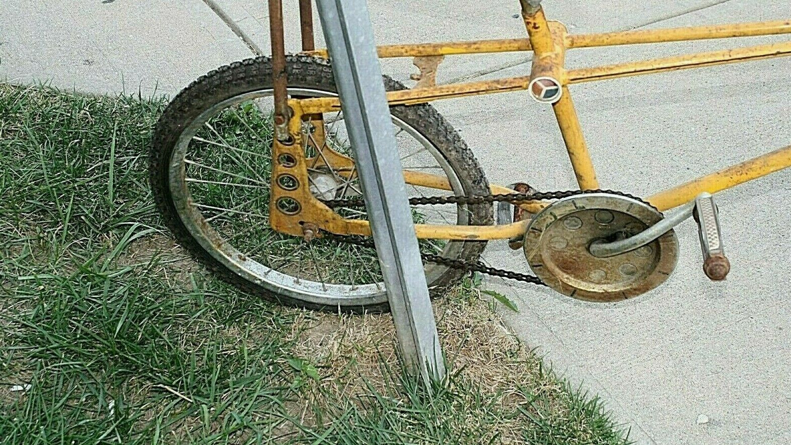 Rare Vintage Western Flyer 1950's Bike w curled handle bars 1 original tire nice - Fresh Stock Dated February 2026