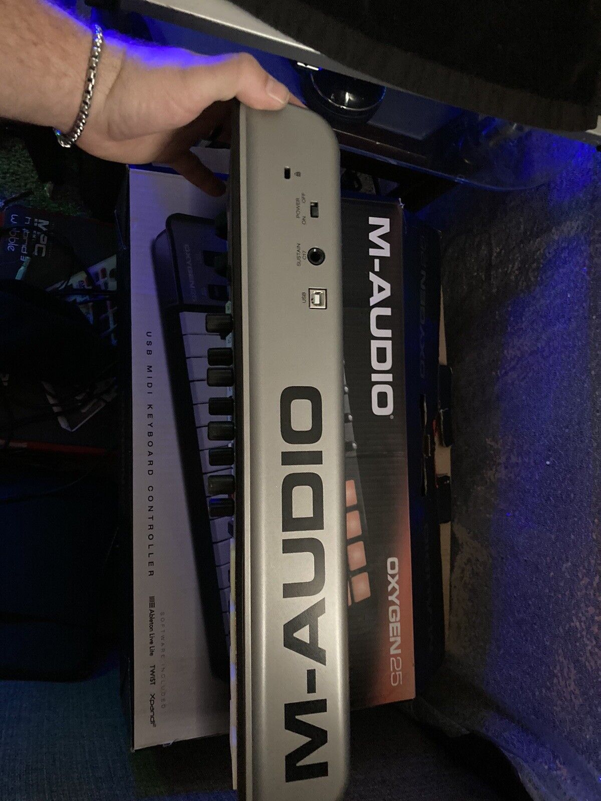 M-Audio Oxygen 25 IV - USB MIDI Keyboard Controller - Fresh Stock Dated February 2026