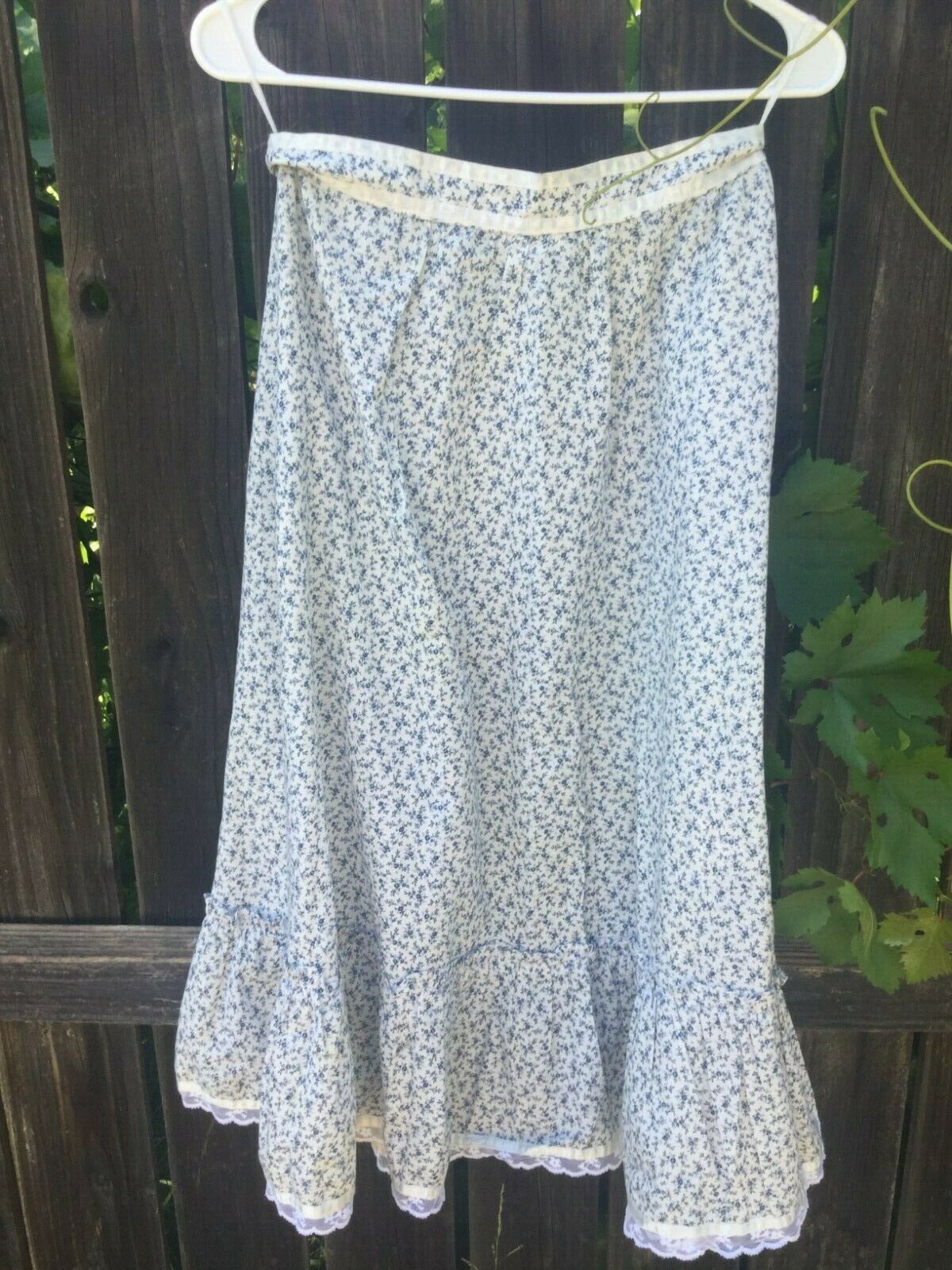 Lovely Vintage 70s/80s Gunnies by Jessica Victorian Revival Skirt (Pockets!) 28W - Fresh Stock Dated February 2026