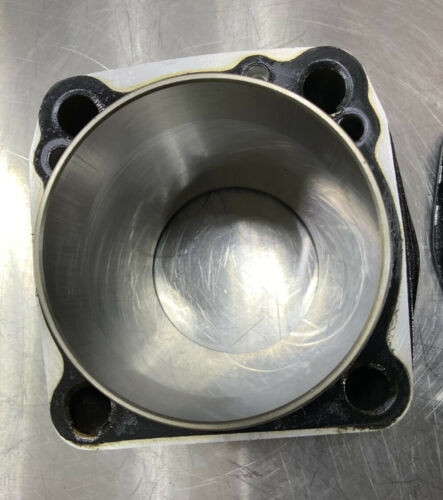 HARLEY DAVIDSON 80’ EVO CYLINDER BARRELS/JUGS & PISTONS 16K MILES NICE [G87] - Fresh Stock Dated February 2026