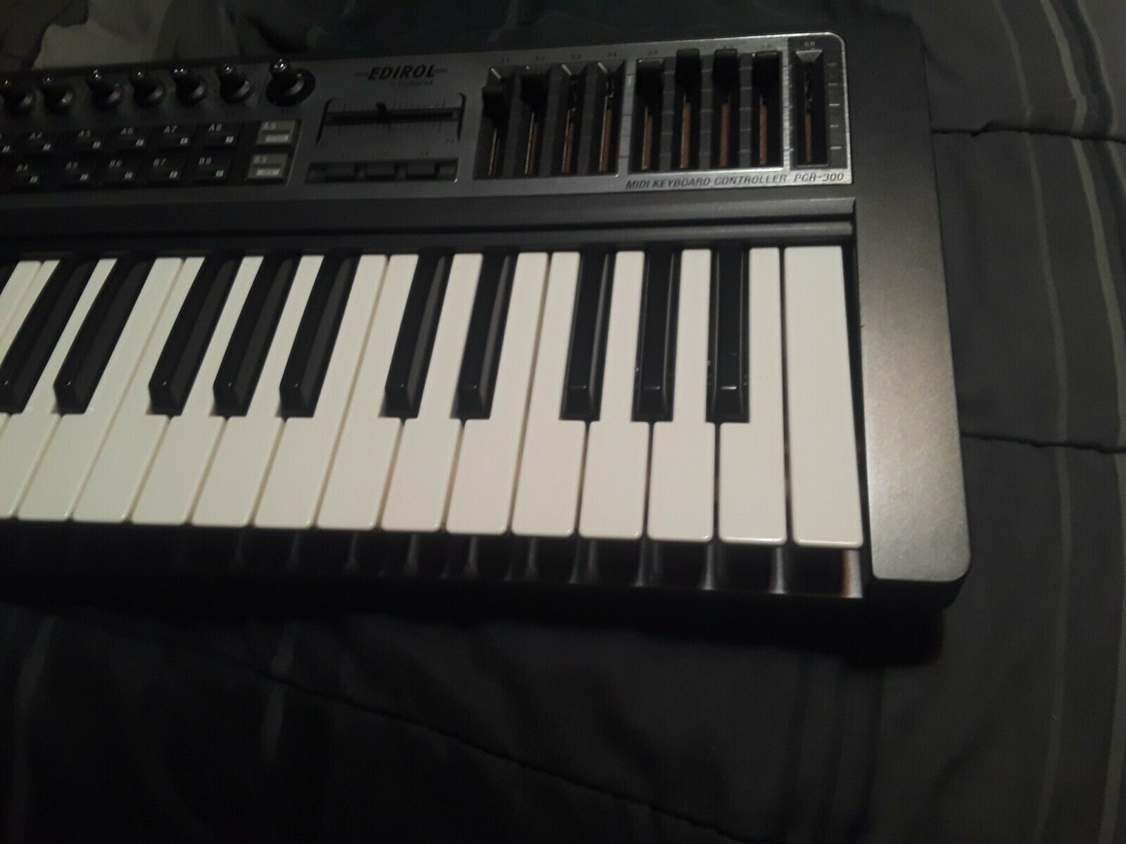ROLAND PCR-300 EDIROL USB keyboard USB POWERED CONTROLLER, Read description!! - Fresh Stock Dated February 2026