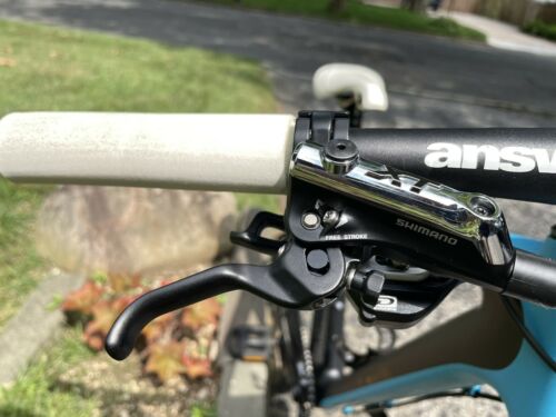 Small 15.5” Carbon hard tail Mountain Bike Sub 20 Weight weenie XT King Stans - Fresh Stock Dated February 2026