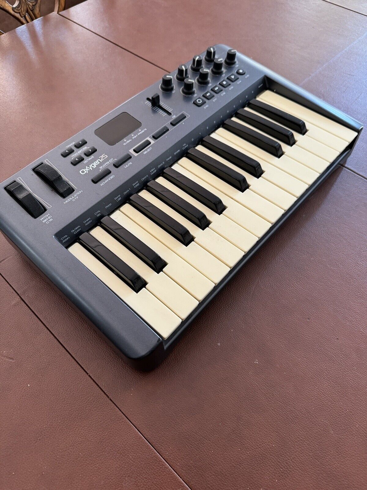 M-Audio Oxygen 25 3RD Gen 25-Key USB MIDI Keyboard - Fresh Stock Dated February 2026