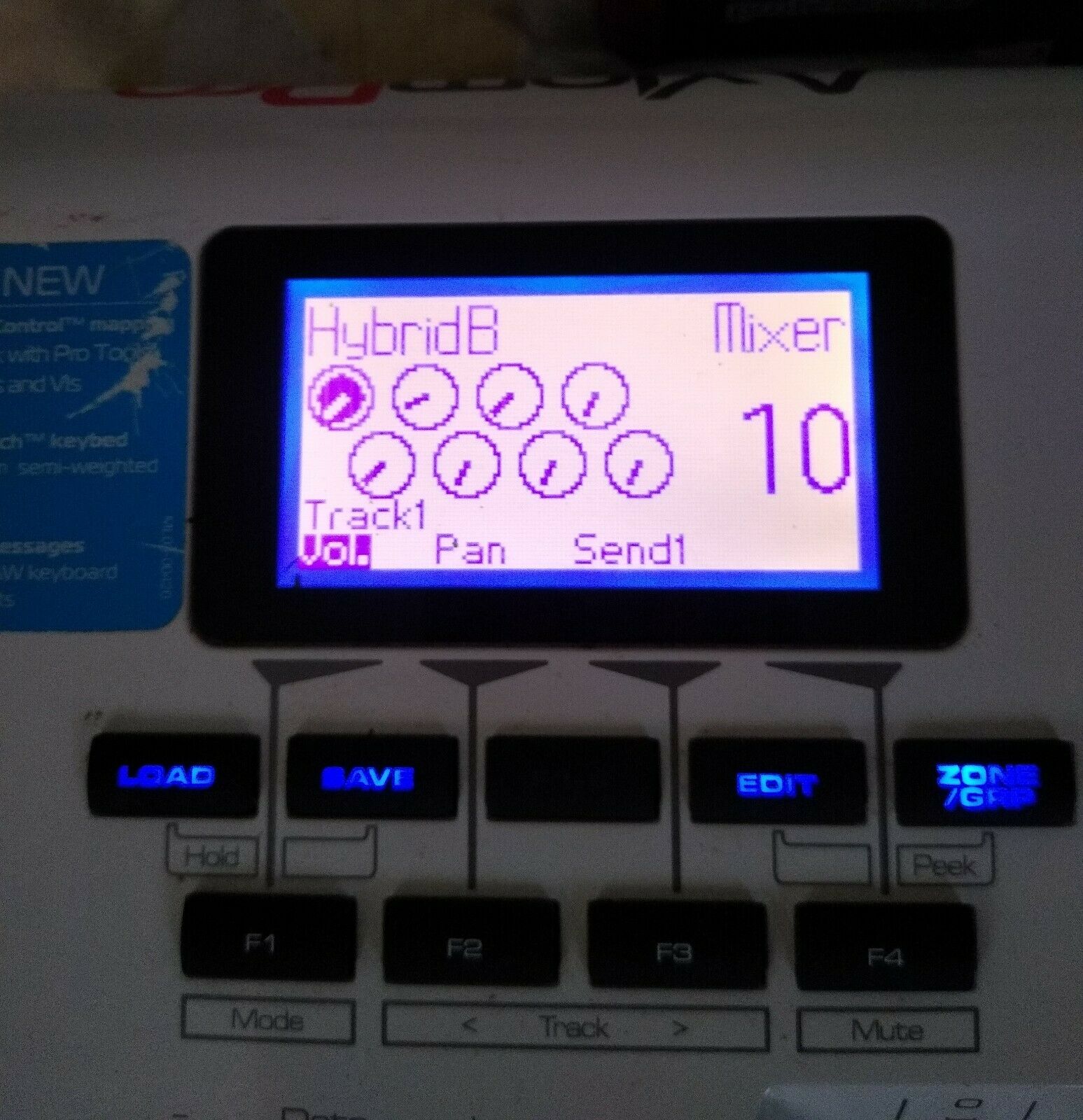 White Axiom pro 25 m audioAdvanced 25-Key USB MIDI Controller with HyperControl - Fresh Stock Dated February 2026