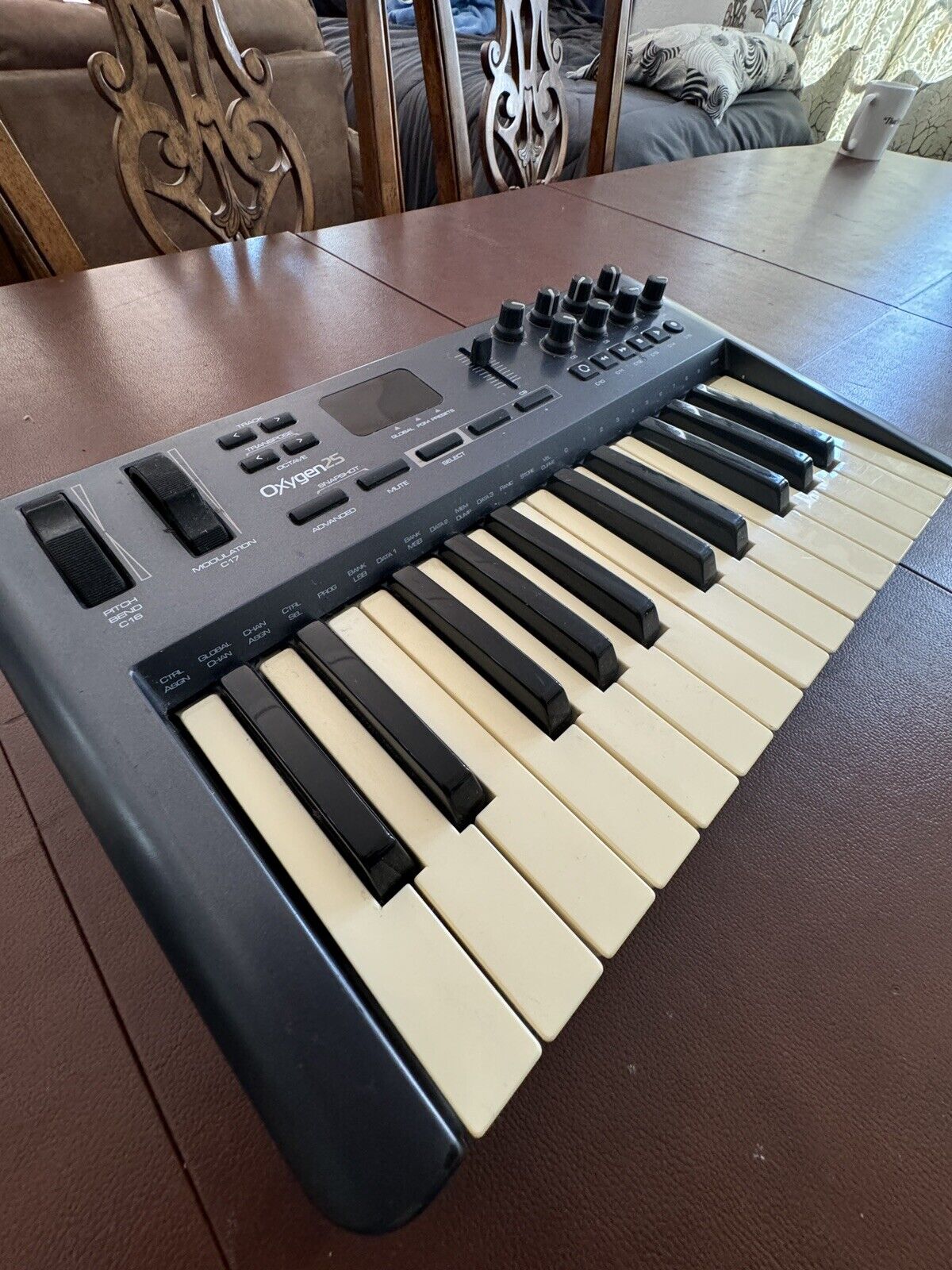 M-Audio Oxygen 25 3RD Gen 25-Key USB MIDI Keyboard - Fresh Stock Dated February 2026