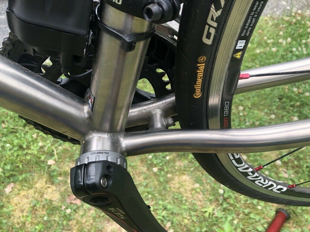 Seven Cycles Axiom SL Bicycle with Shimano di2 - Fresh Stock Dated December 2025