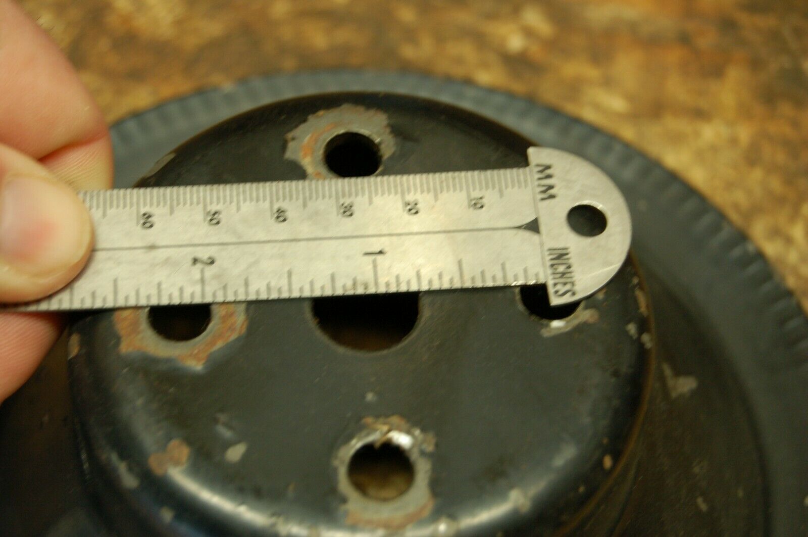 Y2 Mercruiser  Water Pump Pulley  3927797AF 2.5L, 3.0L, 120,140, 181 M157 - Fresh Stock Dated February 2026