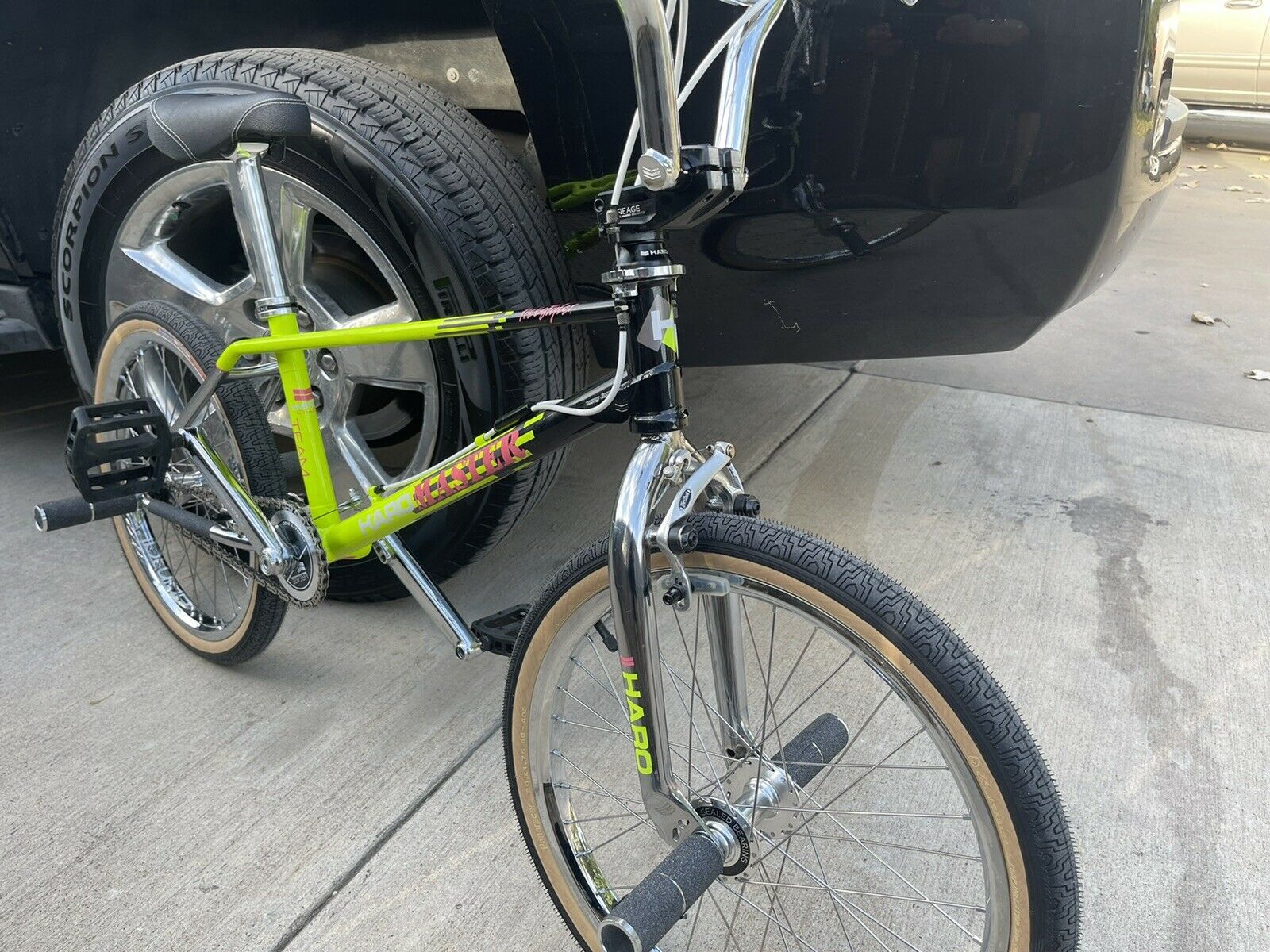 Custom 2017 Haro Lineage Master Freestyle Black White Chrome - Fresh Stock Dated February 2026