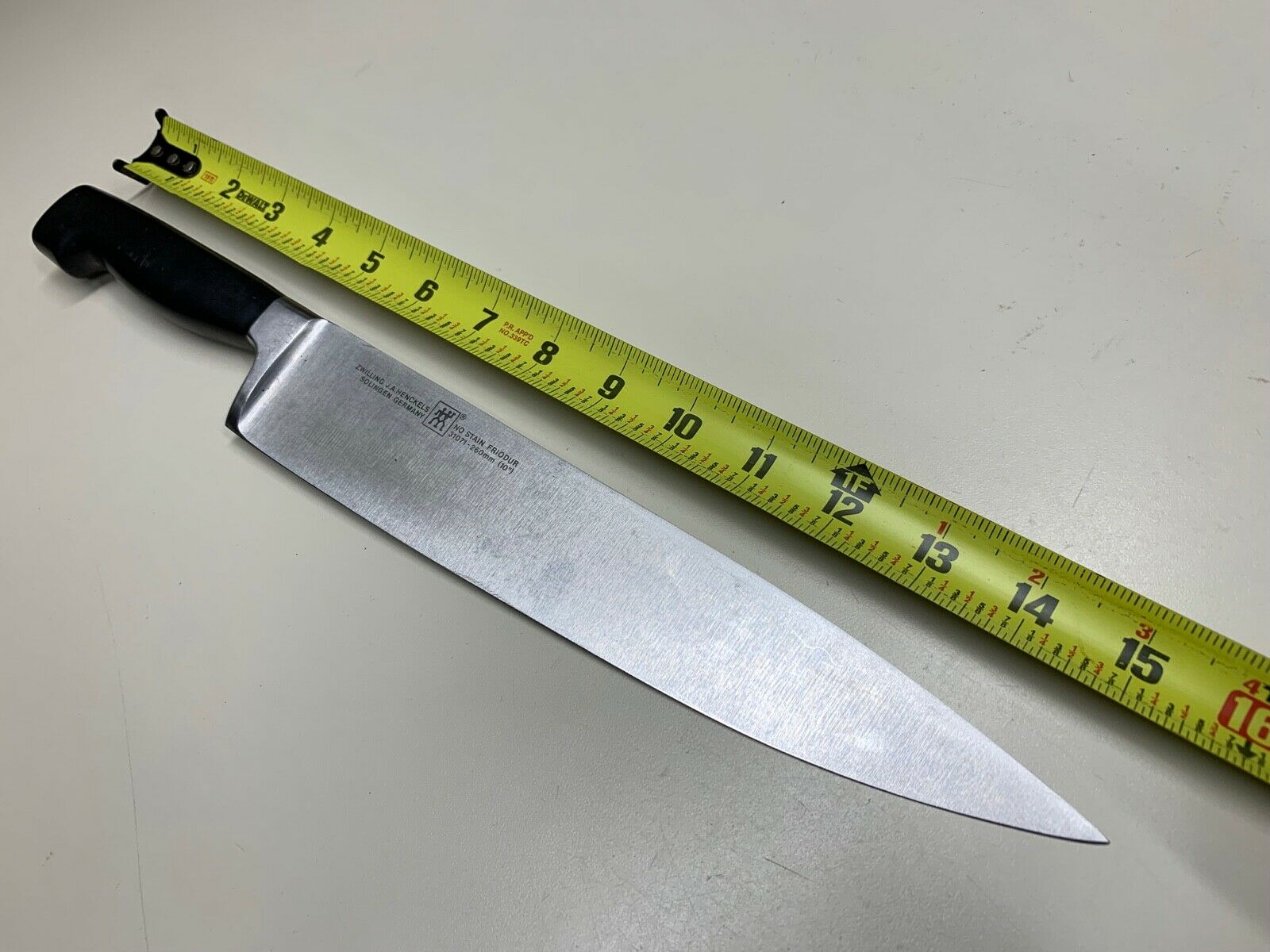 ZWILLING J.A. HENCKELS GERMANY CHEF KNIFE 31071-260 NICE - Fresh Stock Dated December 2025