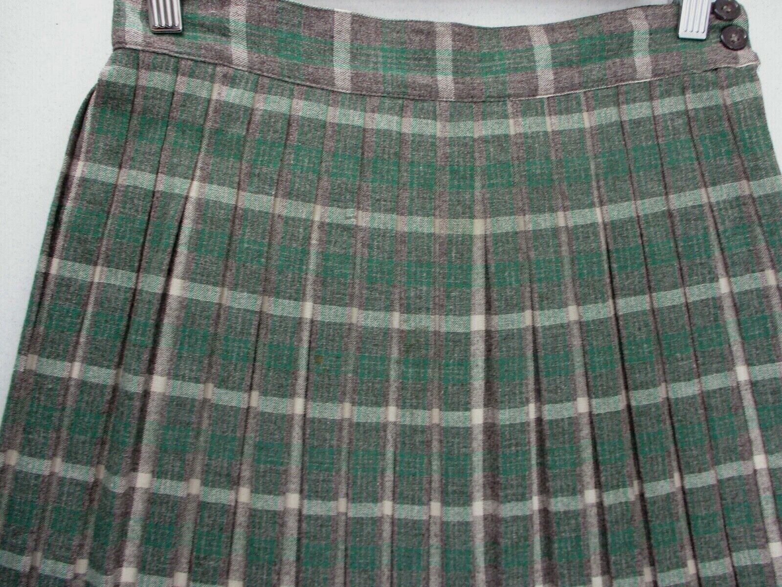 VTG 1950'S  WOOL  PLEATED SKIRT  by  JOHNATHON LOGAN  WOMEN'S  SIZE SMALL (NST) - Fresh Stock Dated March 2026