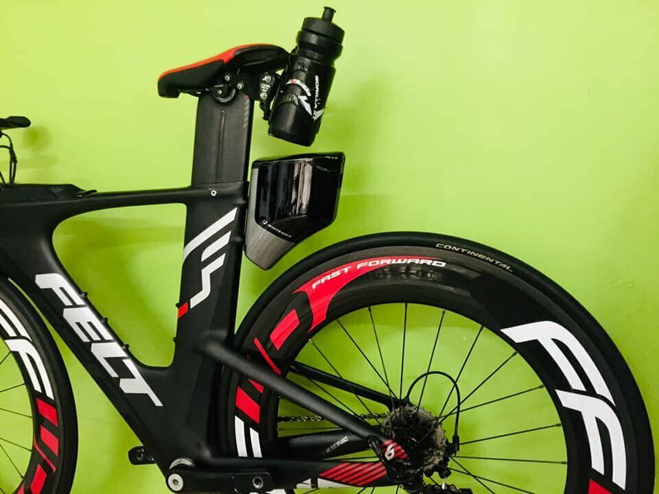 FELT IA16 TT Triathlon Bike Matte Carbon 2019 11 speed Condition 9 / 10 - Fresh Stock Dated December 2025