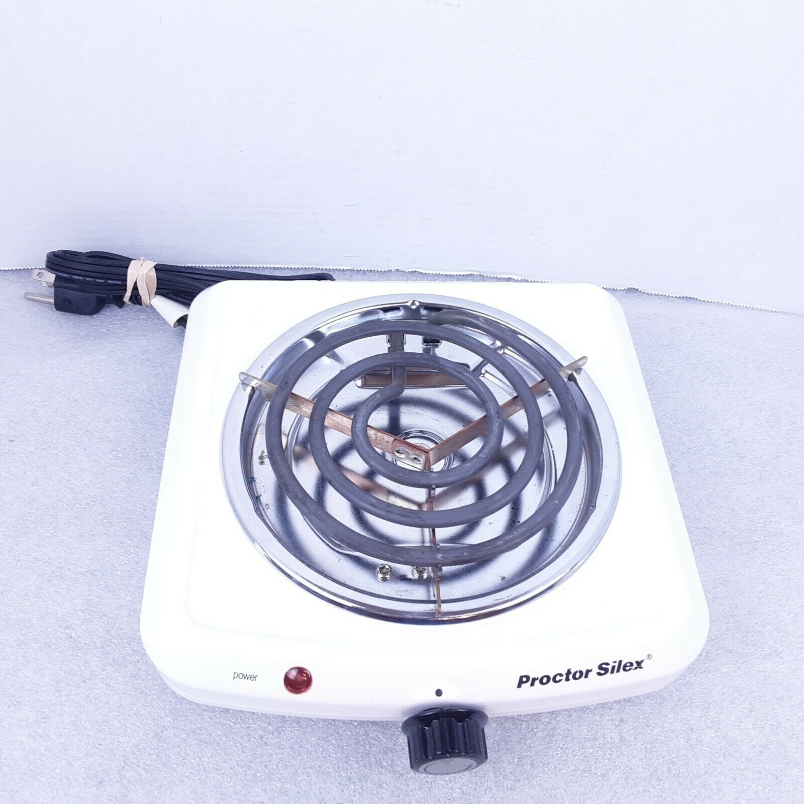 Proctor Silex 34101Y White Fifth Burner Temperature Control Hot Plate - Fresh Stock Dated February 2026