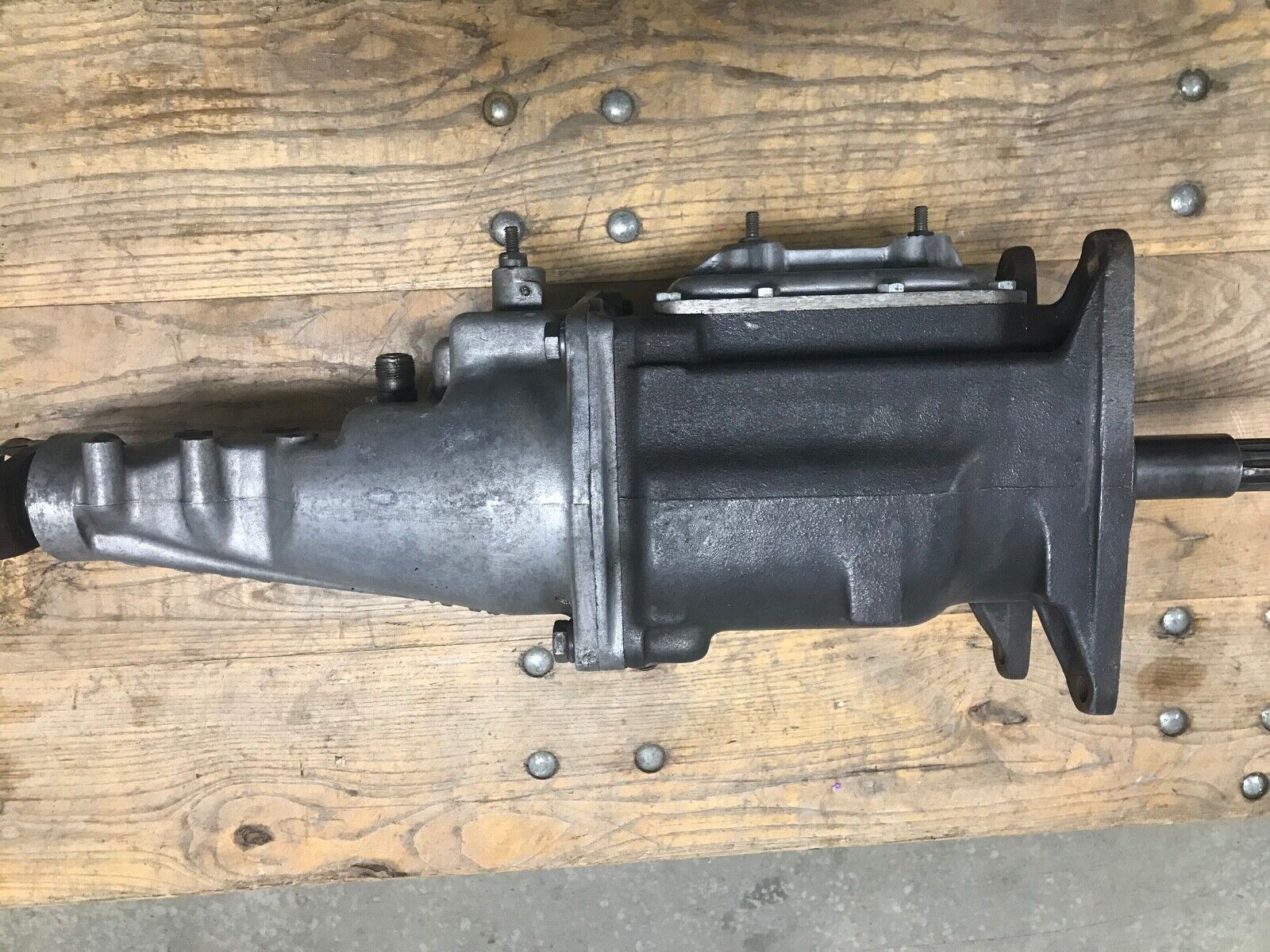 1960 CHEVROLET CORVETTE IMPALA BELAIR  4 SPEED TRANSMISSION T10 Dated WD 5 0 - Fresh Stock Dated February 2026