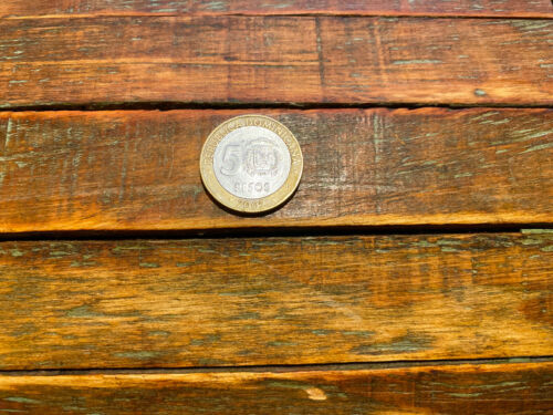 DOMINICAN DOMINICANA 5 PESOS SANCHEZ BIMETAL BI-METALLIC 2002 UNC - Fresh Stock Dated December 2025