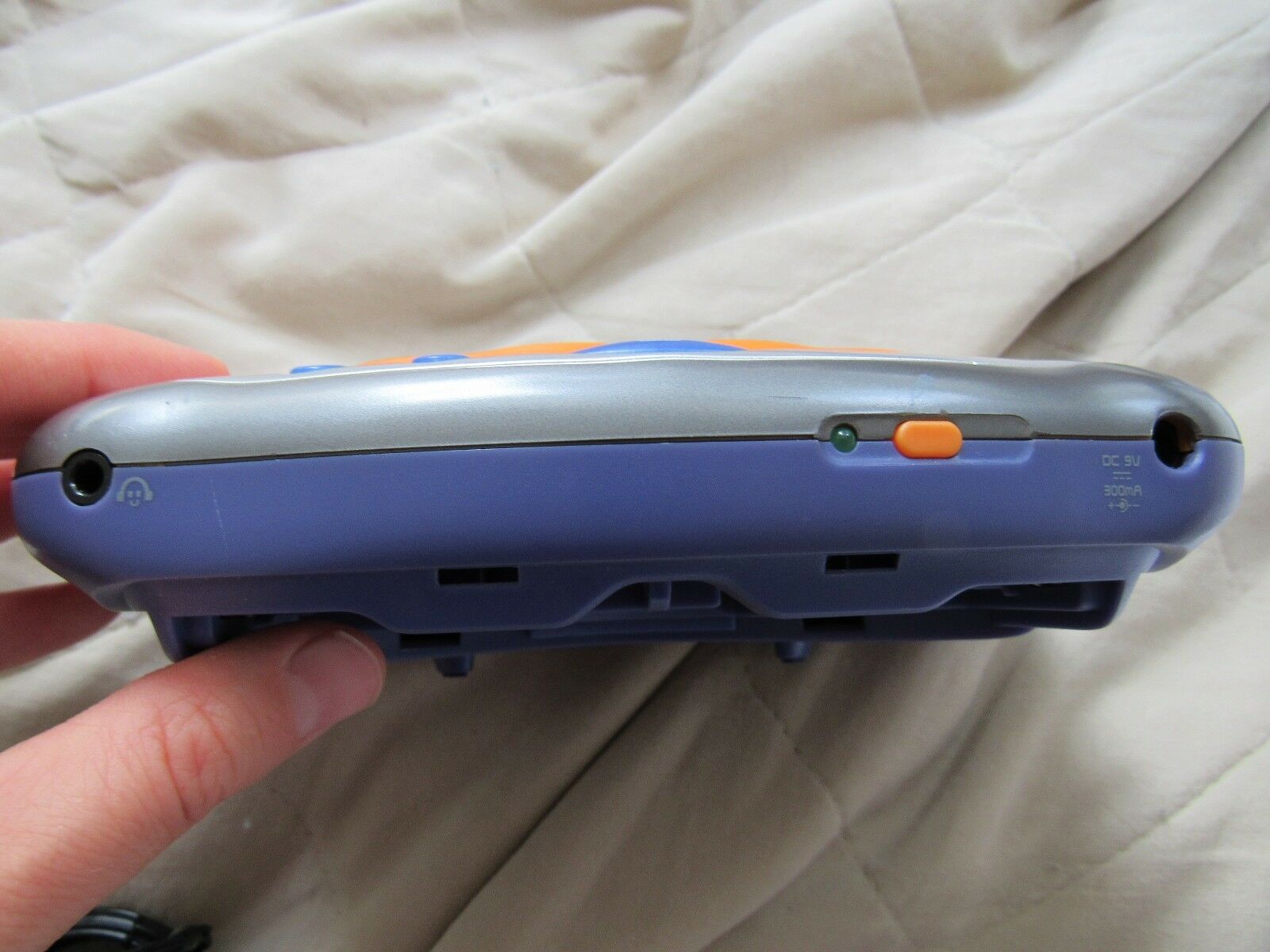 BROKEN V-TECH V-SMILE POCKET LEARNING SYSTEM  FOR PARTS - Fresh Stock Dated February 2026