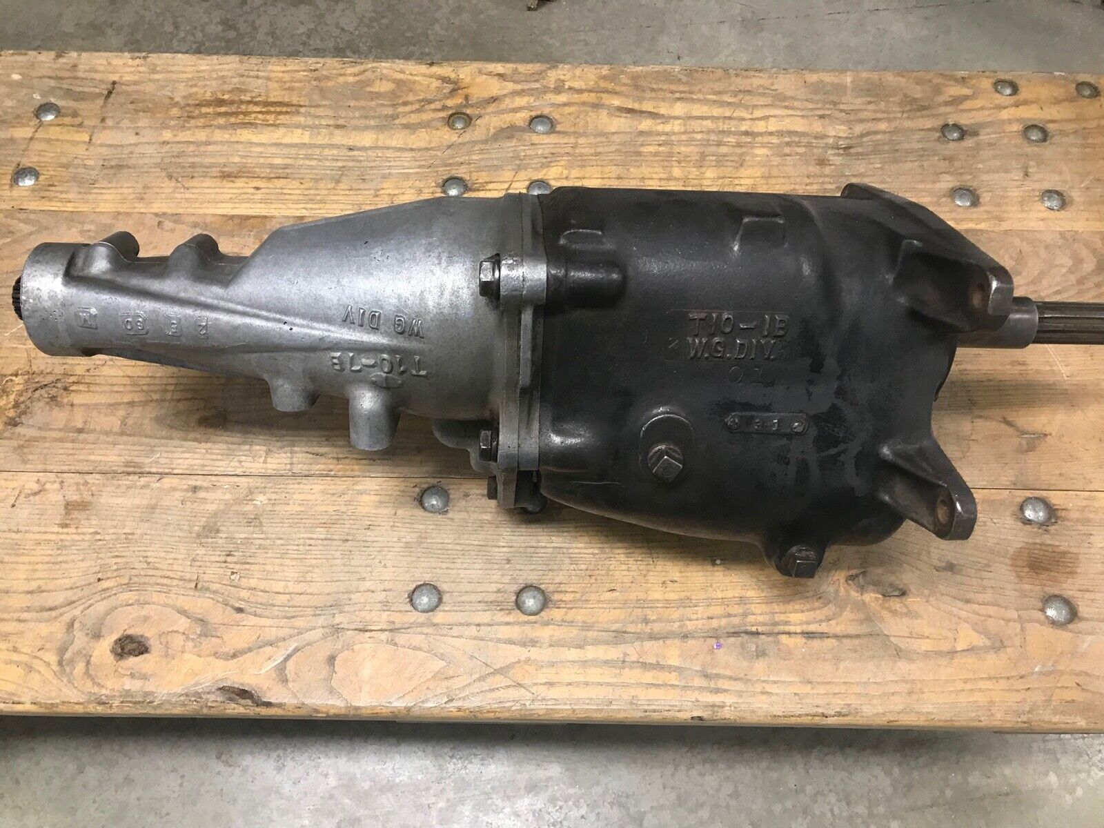 1960 CHEVROLET CORVETTE IMPALA BELAIR  4 SPEED TRANSMISSION T10 Dated WD 5 0 - Fresh Stock Dated February 2026