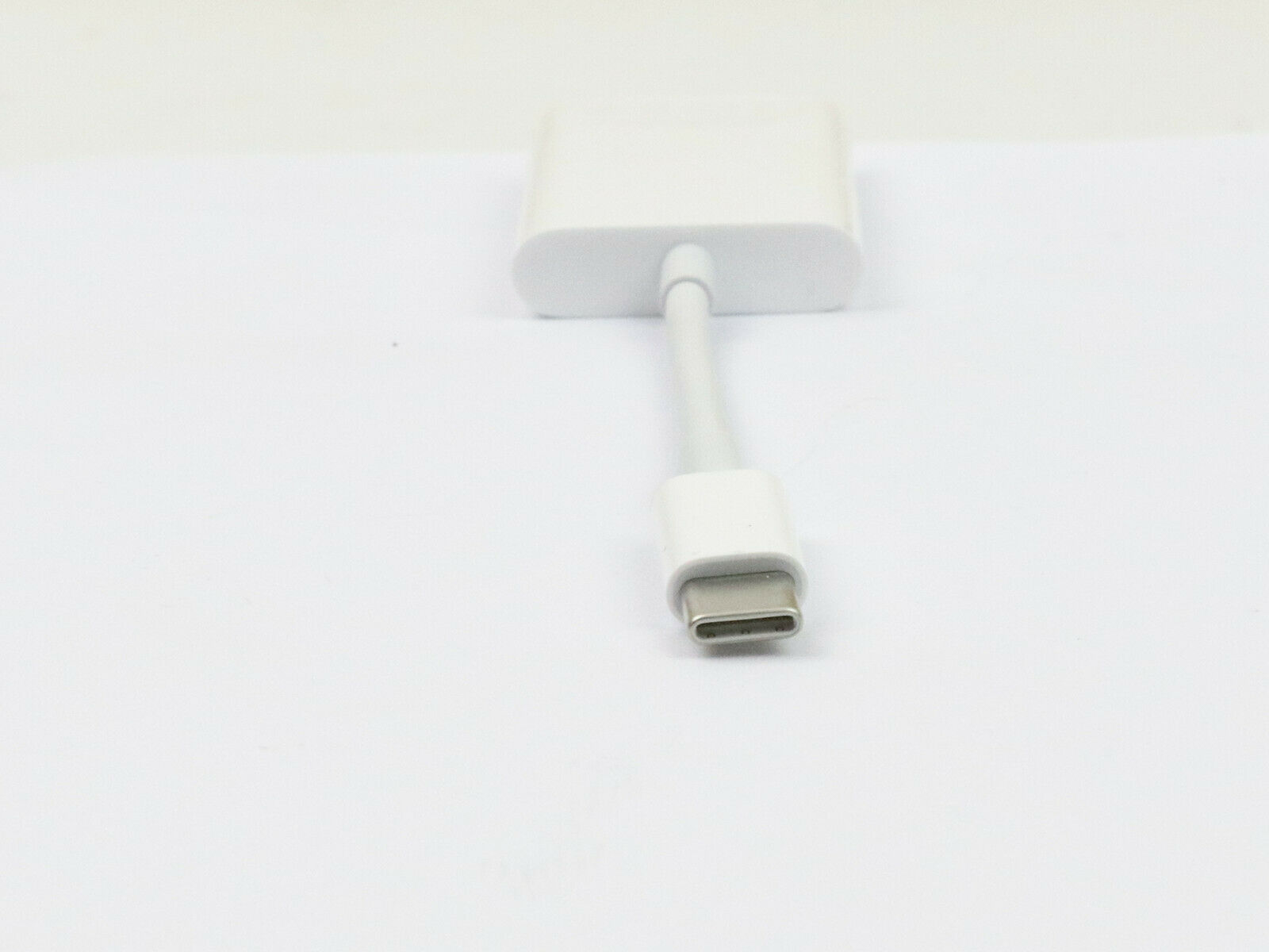 Apple Official USB-C to SD Card Reader MUFG2ZA/A for Mac, iPad Pro 2018 - Fresh Stock Dated February 2026