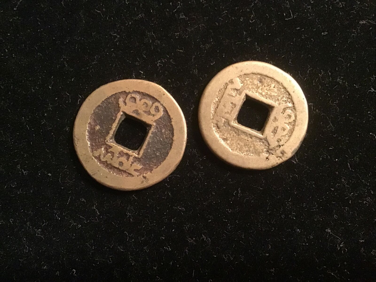 Chinese vintage coins. 7 total inc. a Sun Zhong Shan. - Fresh Stock Dated February 2026