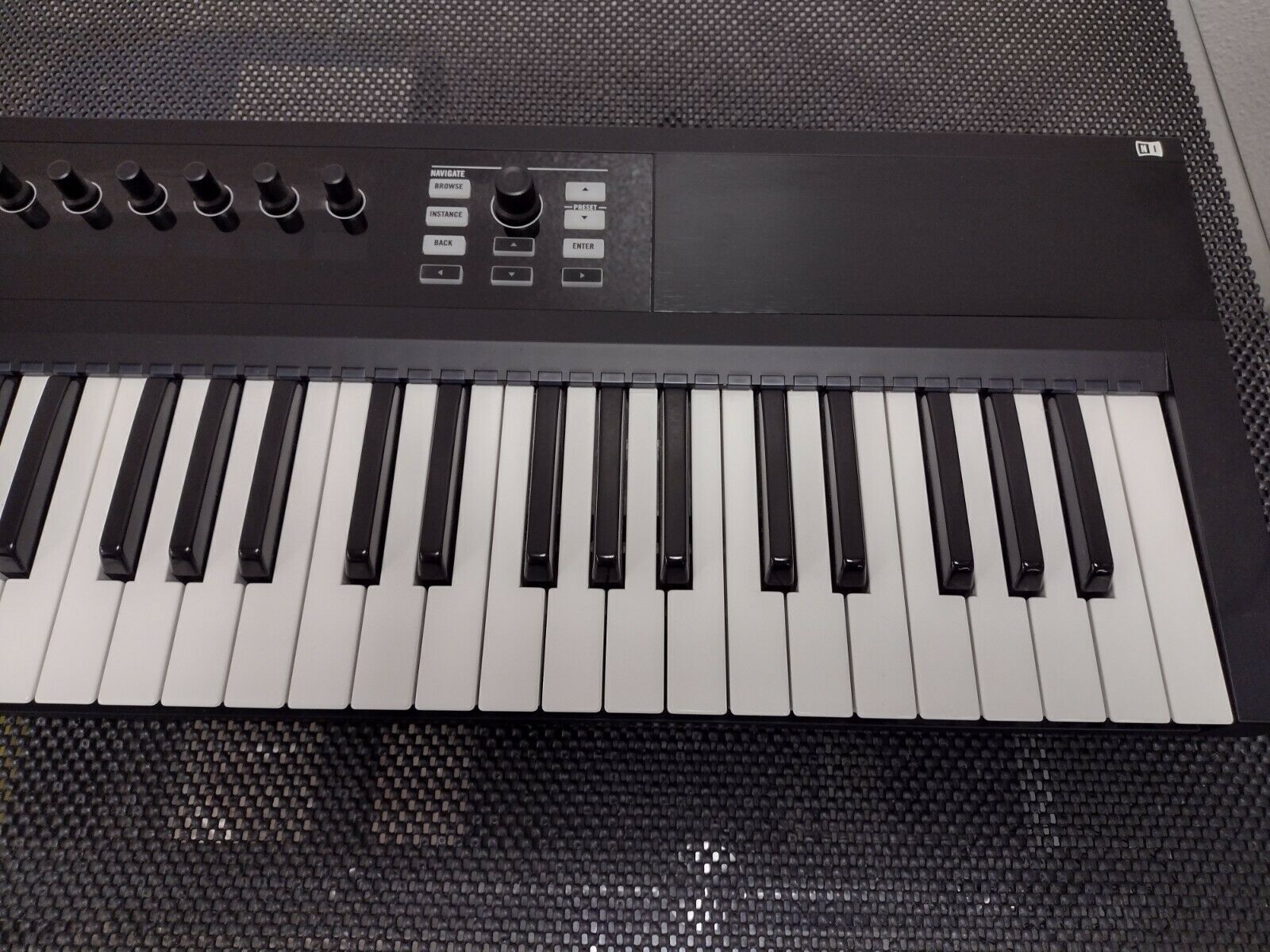 Native Instruments Komplete Kontrol S61 61 Key Keyboard Controller - Fresh Stock Dated February 2026