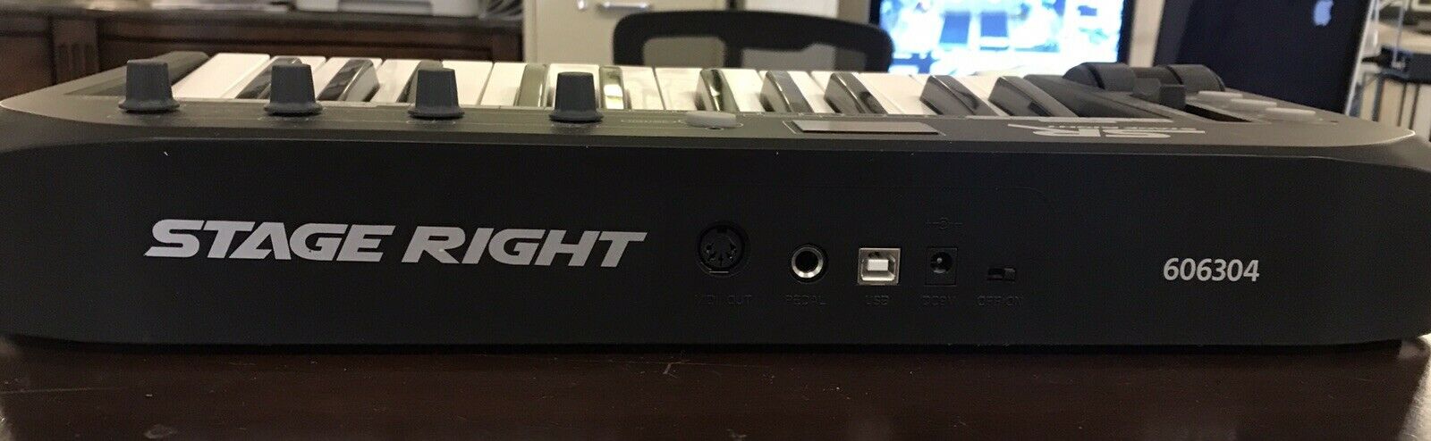 Monoprice Stage Right Midi Keyboard Controller, Black, 25 Key, with power supply - Fresh Stock Dated February 2026