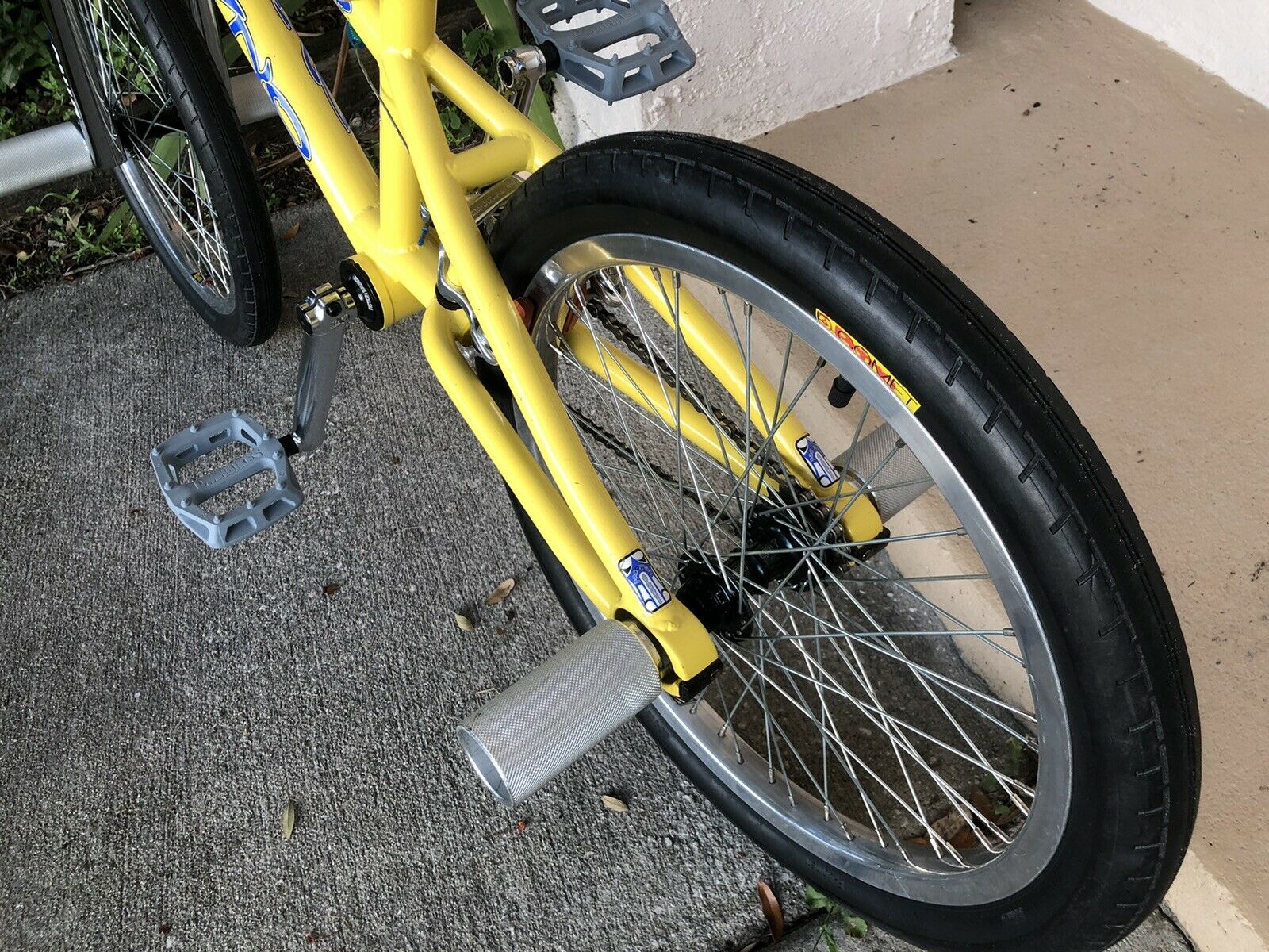 USA MADE 2000 DYNO SLAMMER BMX BIKE LIKE DETOUR COMPE AIR GT SHOW TOUR PERFORMER - Fresh Stock Dated February 2026