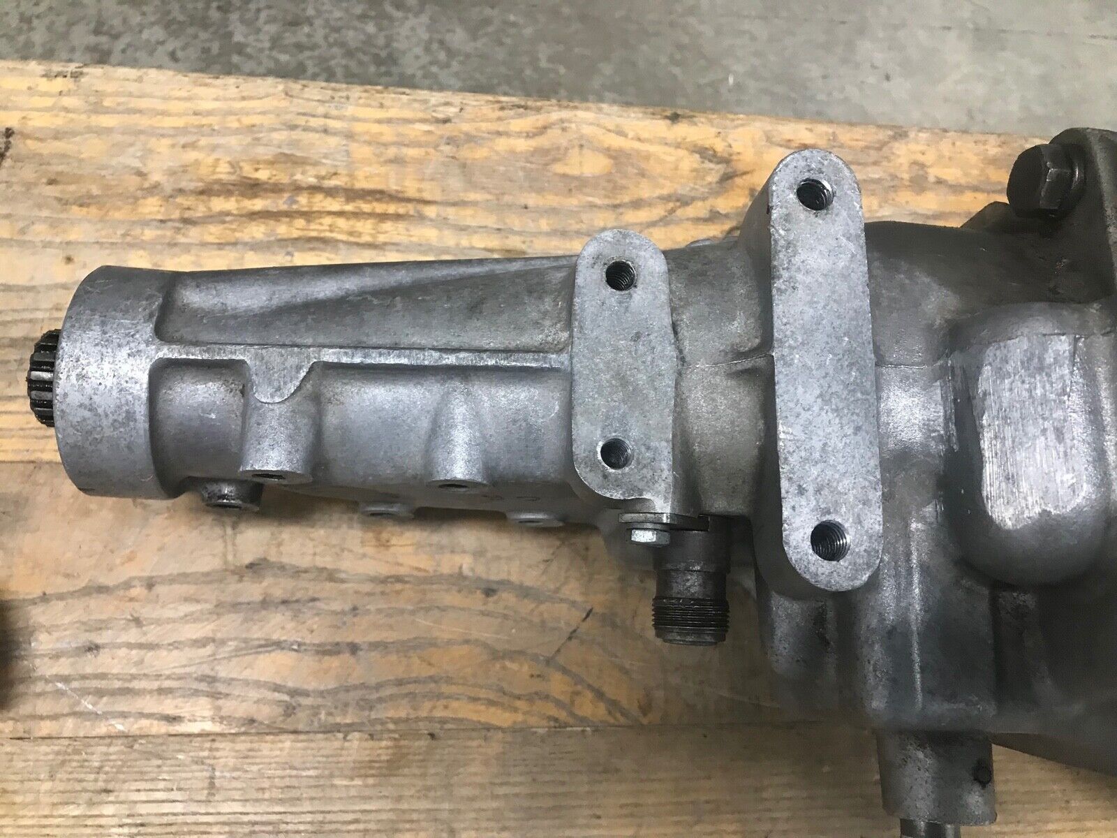 1960 CHEVROLET CORVETTE IMPALA BELAIR  4 SPEED TRANSMISSION T10 Dated WD 5 0 - Fresh Stock Dated February 2026