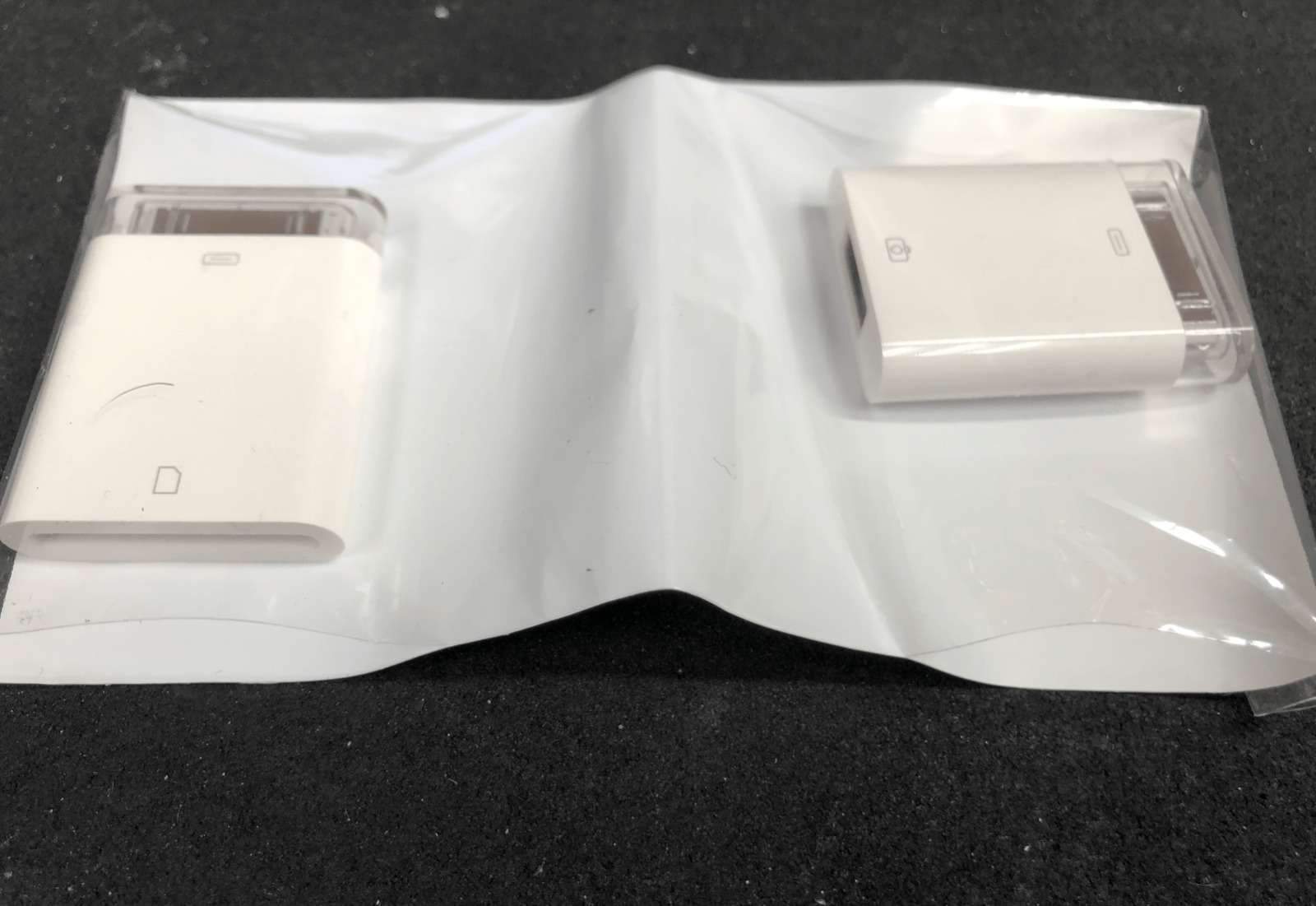 Apple iPad Camera Connection Kit A1362 + A1358 SD Card Reader - NEW IN BOX - Fresh Stock Dated February 2026