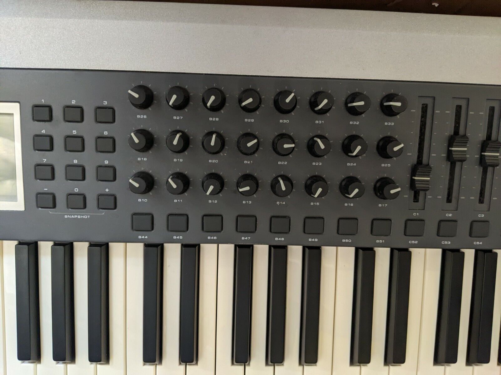 M-AUDIO KEYSTATION Pro 88 / 88-Key Hammer-Action / USB MIDI Master Controller - Fresh Stock Dated February 2026